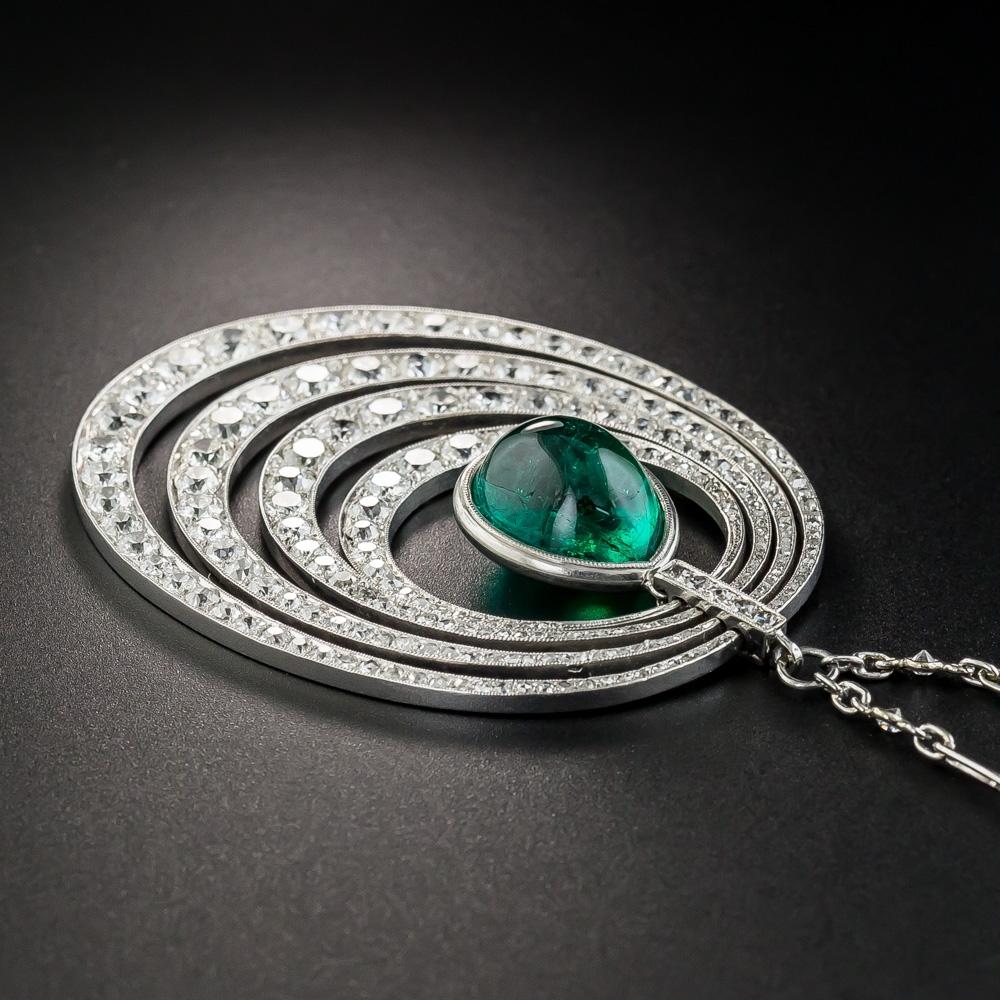 Pear Cut Art Deco 6.61 Carat Emerald and Diamond Pendant Necklace For Sale