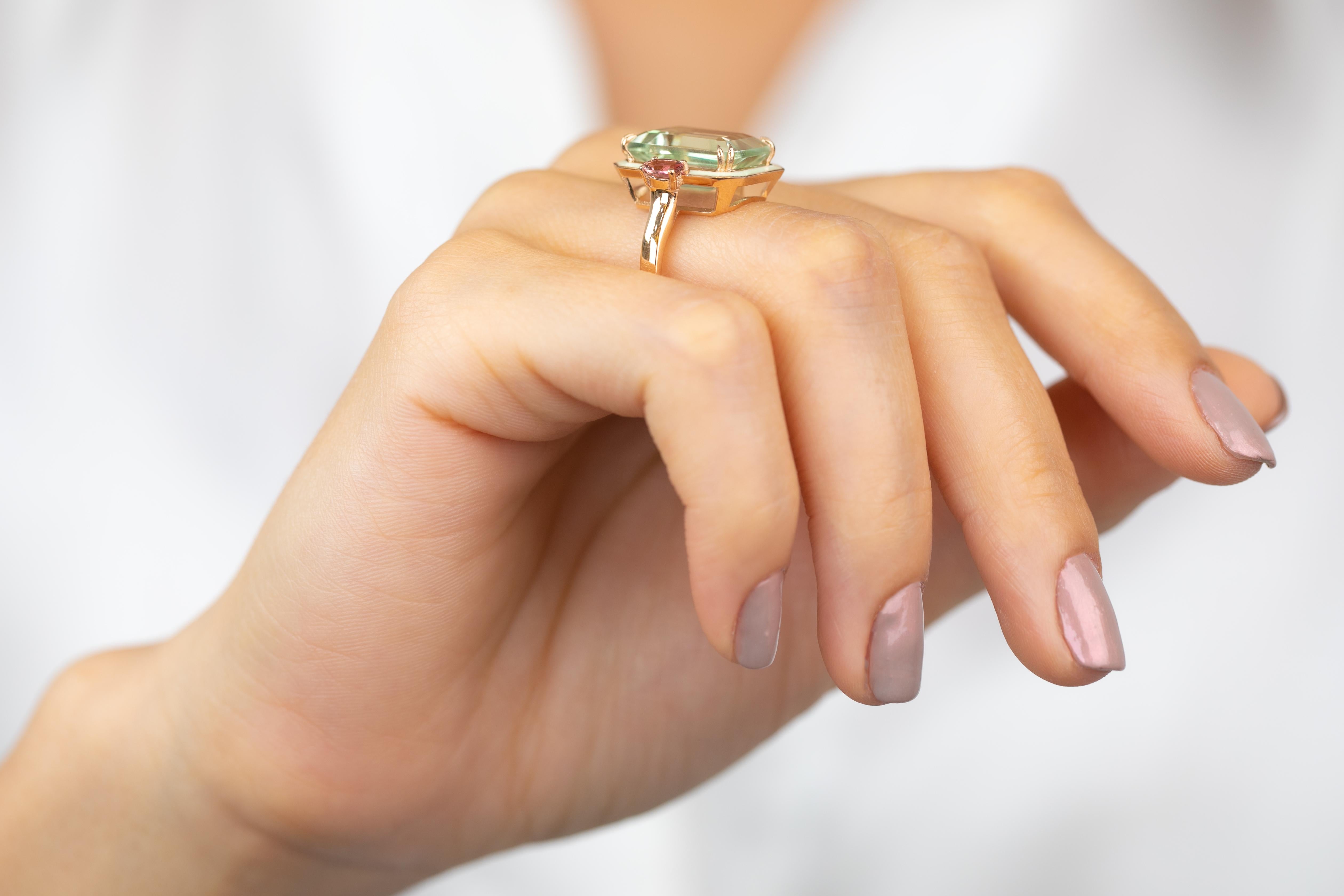 For Sale:  Art Deco 6.70ct. Green Amethyst and 0.45 ct. 14K Gold Ring With Pink Tourmaline 18