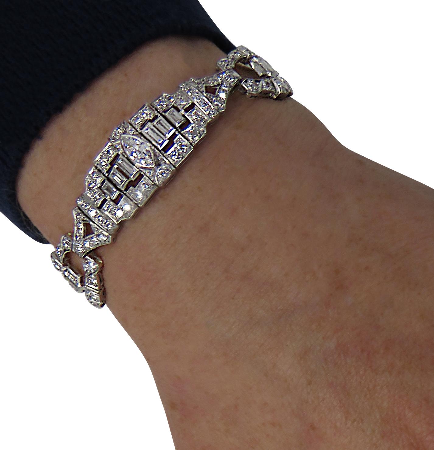 Art Deco 6.80 Carat Diamond Bangle Bracelet  In Good Condition In Miami, FL