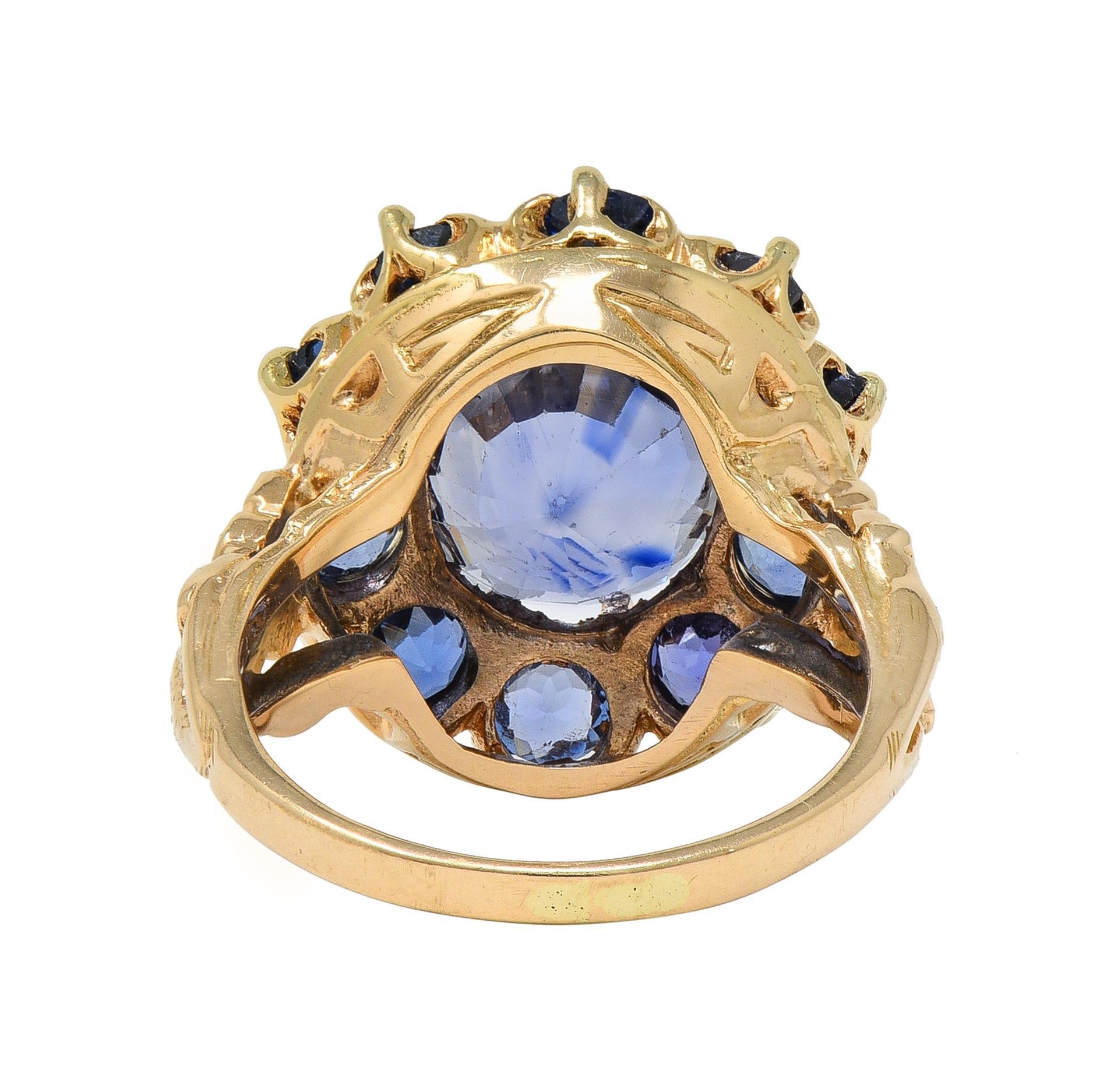 Art Deco 6.80 CTW Sapphire 14 Karat Yellow Gold Antique Halo Ring GIA (Ovalschliff) im Angebot
