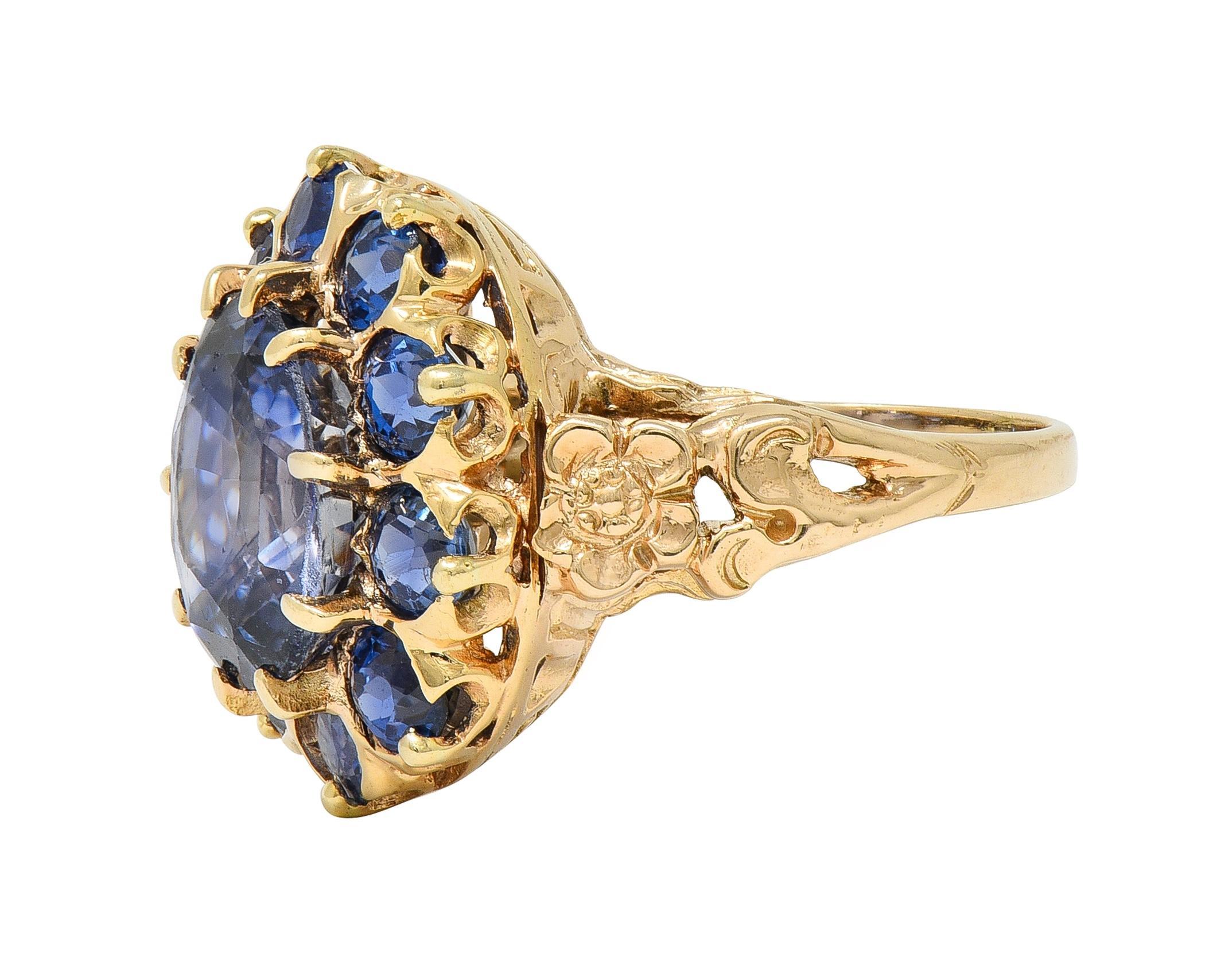 Art Deco 6.80 CTW Sapphire 14 Karat Yellow Gold Antique Halo Ring GIA im Zustand „Hervorragend“ im Angebot in Philadelphia, PA