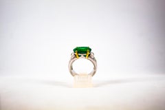 Art Deco 6.93 Carat Emerald 0.82 Carat White Diamond White Gold Cocktail Ring