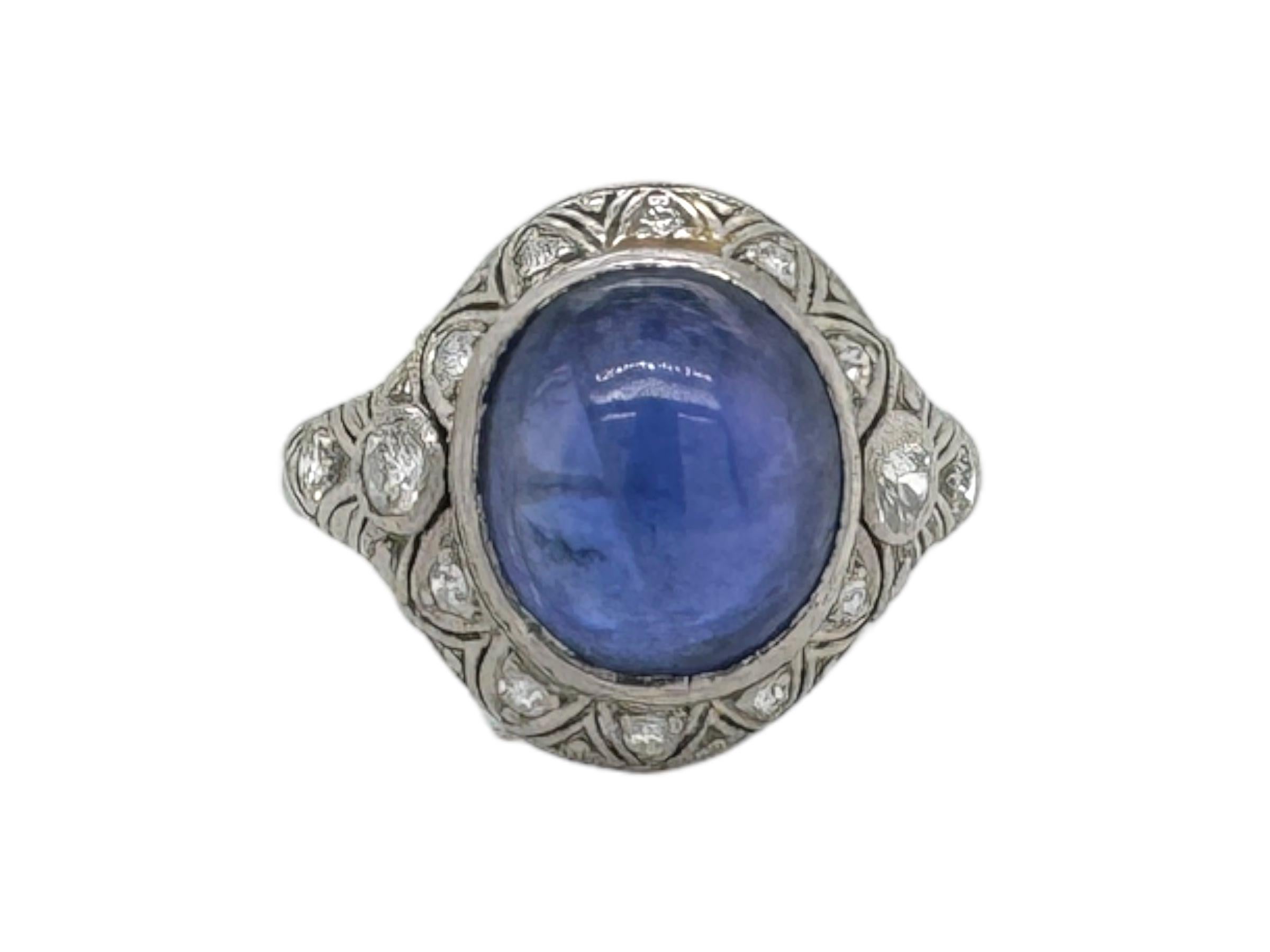 Ring mit 7 Karat Farbwechsel-Saphir und Diamant im Art déco-Stil (Cabochon)