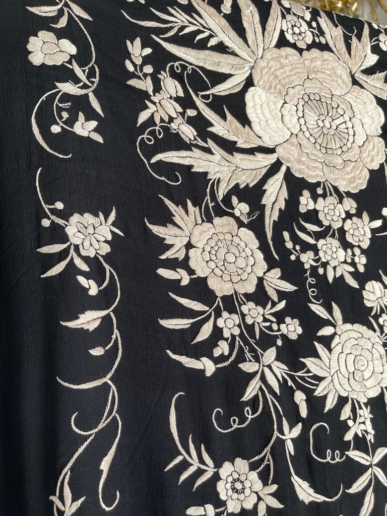 Art Deco 7 Ft. Black Silk Manila Piano Shawl With White Floral Embroidery For Sale 2