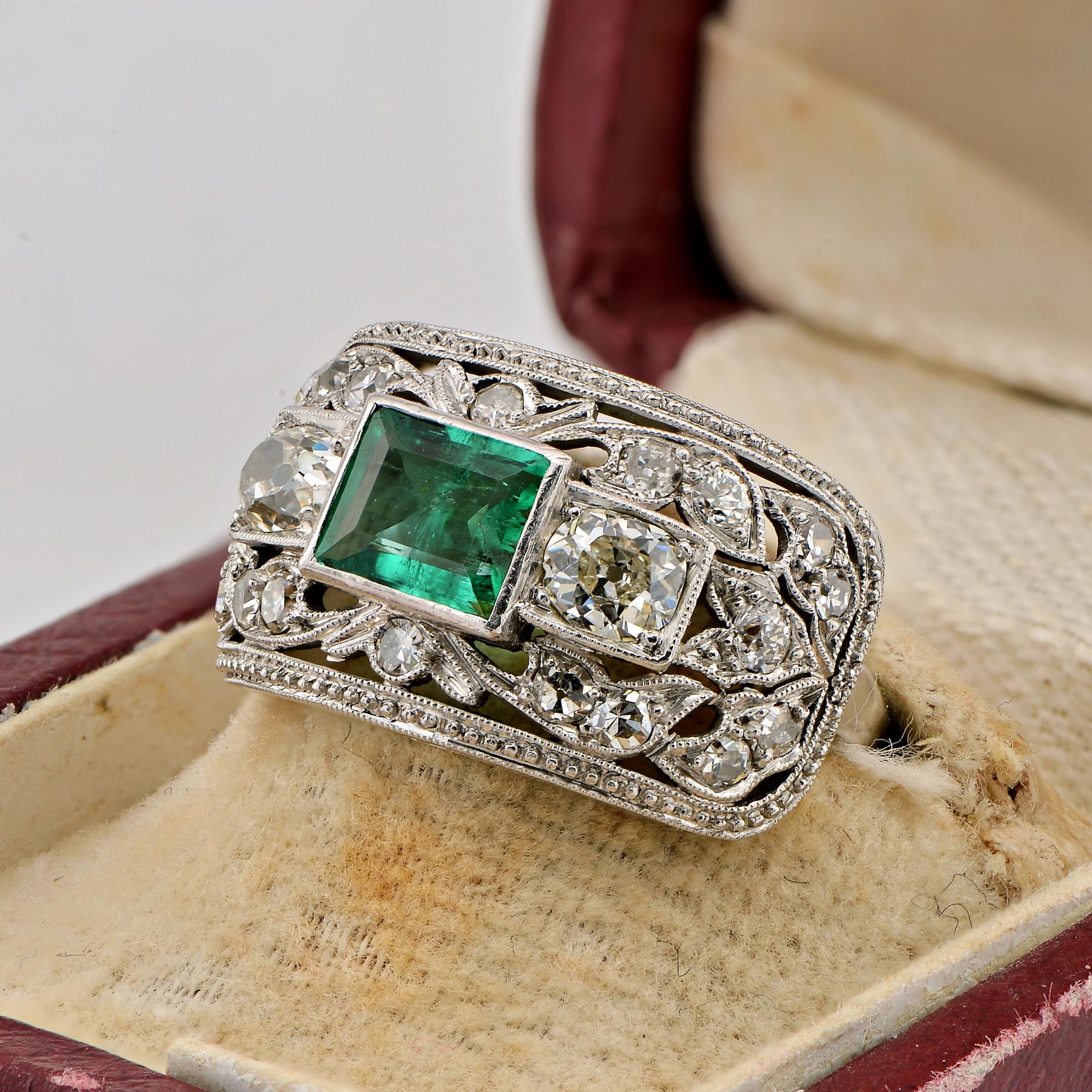 Art Deco .70 Ct Colombian Emerald . 75 Ct. Diamond Platinum ring For Sale 1