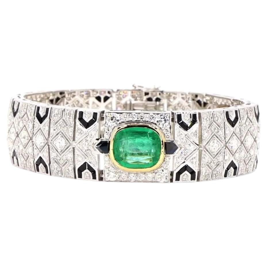 Bracelet Art déco en or, avec un diamant rond taille brillant de 7,04 carats, une émeraude et de l'onyx