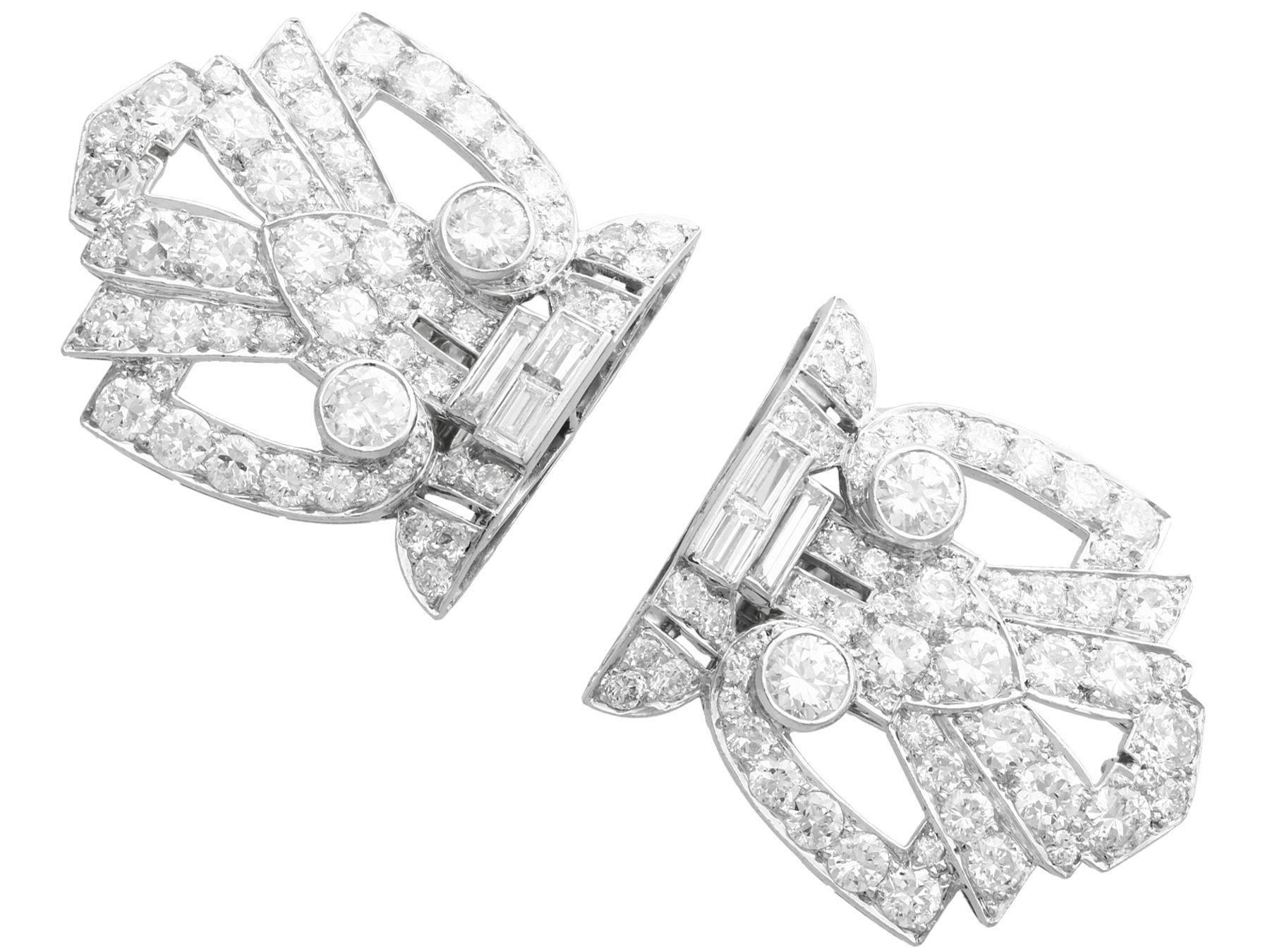 Women's or Men's Art Deco 7.27 Carat Diamond and Platinum White Gold Double Clip Brooch 