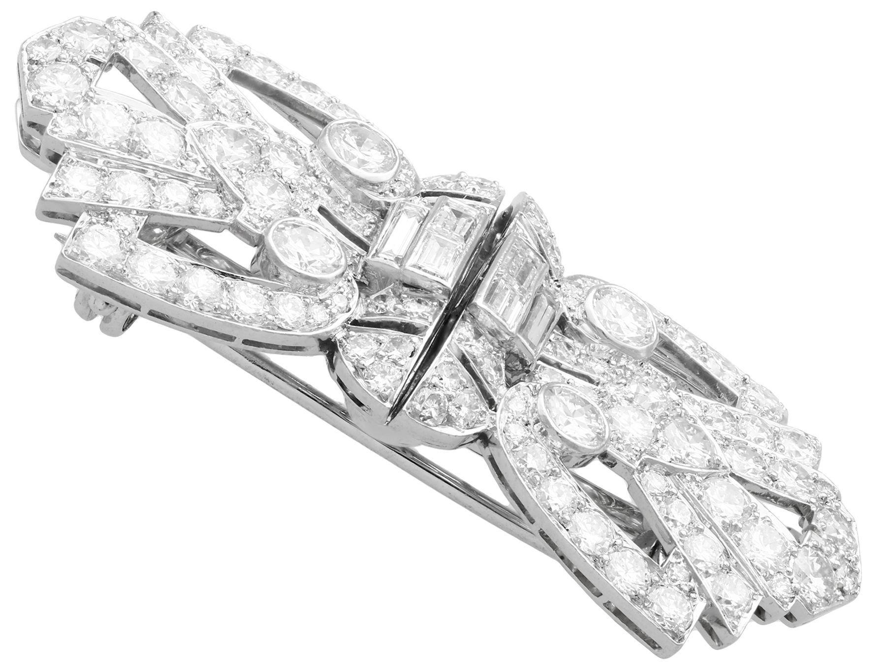 Art Deco 7.27 Carat Diamond and Platinum White Gold Double Clip Brooch 3