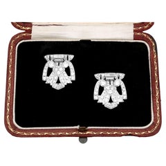 Art Deco 7.27 Carat Diamond and Platinum White Gold Double Clip Brooch 