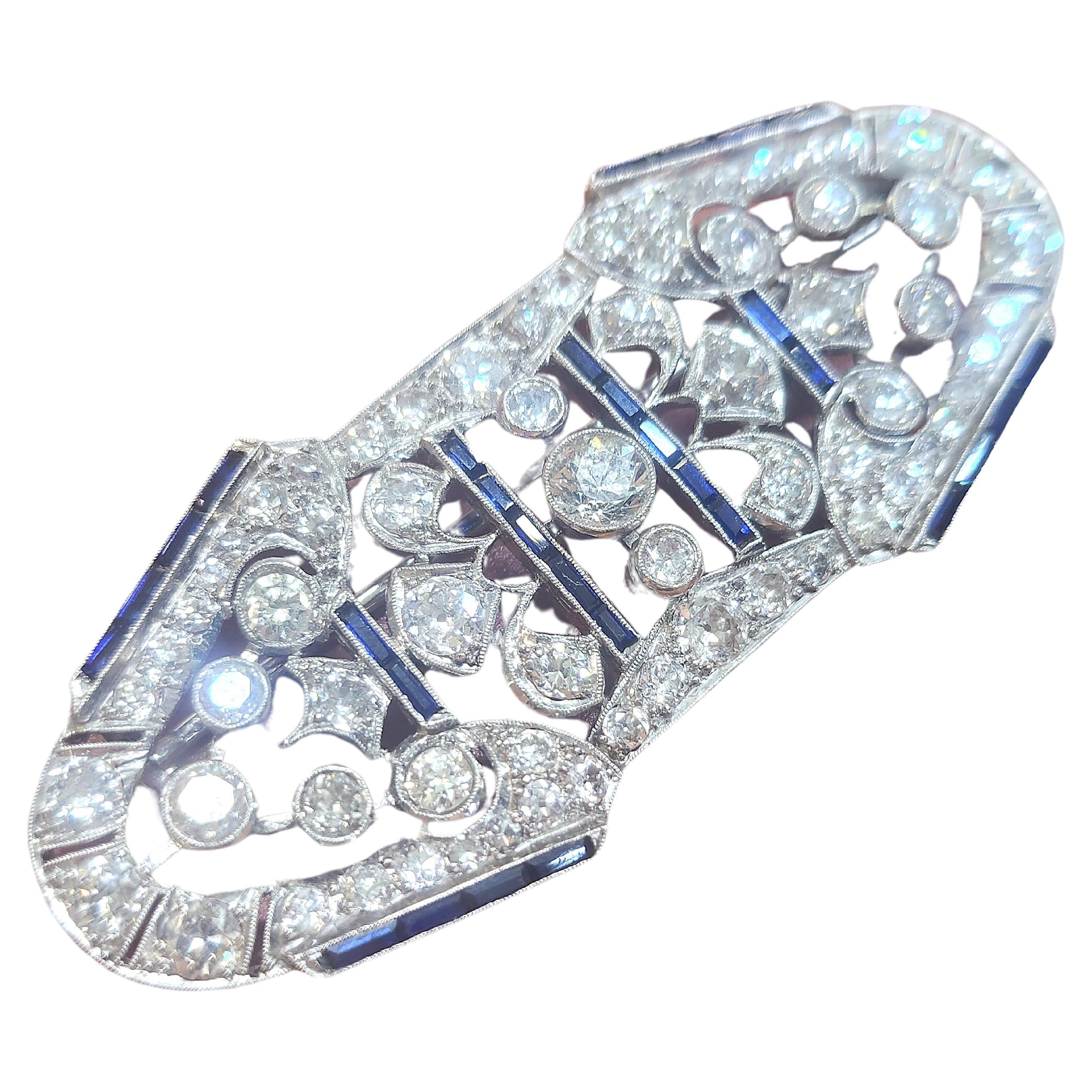 Art Deco-Ära 1920er Jahre große Platin-Brosche mit einem geschätzten Gewicht von alten europäischen Diamanten geschnitten 7,5 Karat H Farbe vs / si Klarheit und insgesamt Platin Gewicht von 23 Gramm stammt aus Europa 1920er Jahre