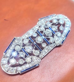 Broche Art déco en platine avec diamants de 7,5 carats et saphirs