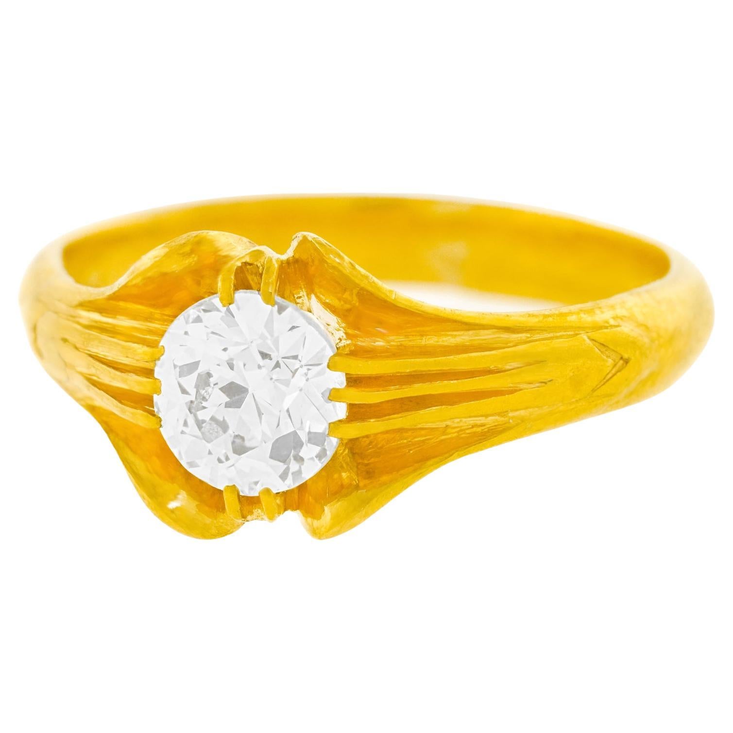 Art Deco .75 Carat Diamond Ring 18k, circa 1920s For Sale