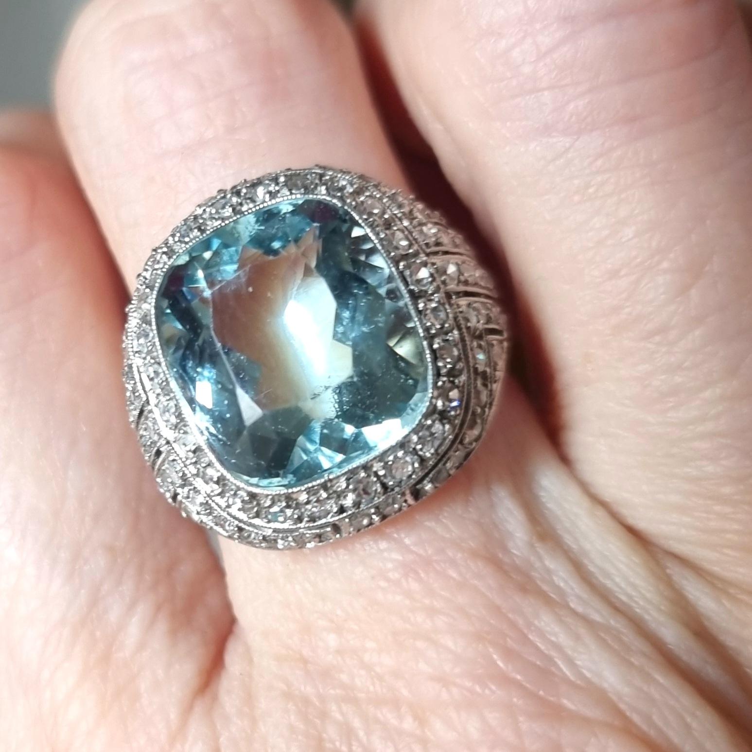 Art-Déco-Ring aus Platin mit 8 Karat Aquamarin und Diamant 4