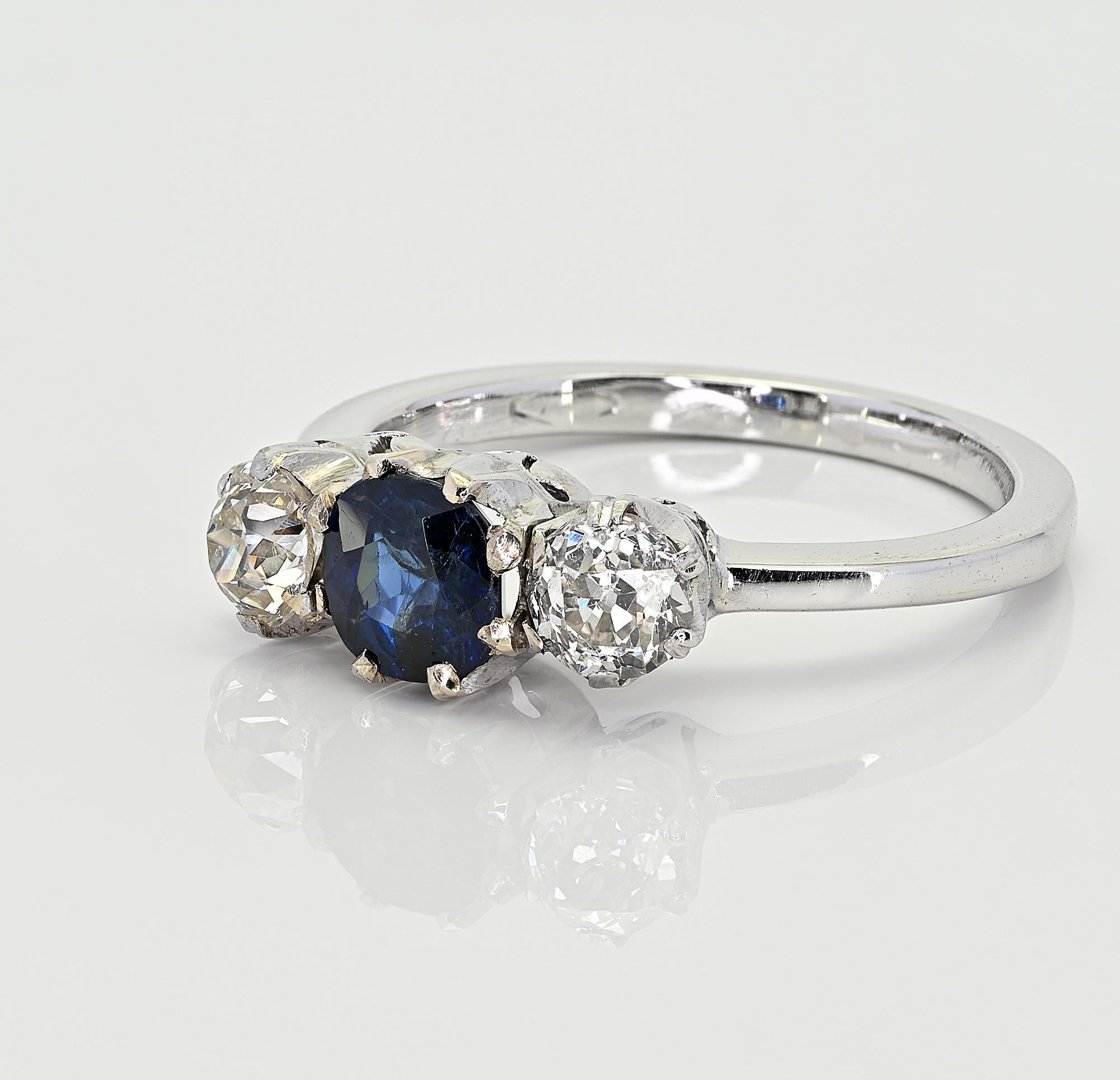 Art Deco .80 Ct  Diamond .90 Ct Sapphire Trilogy Ring In Good Condition For Sale In Napoli, IT