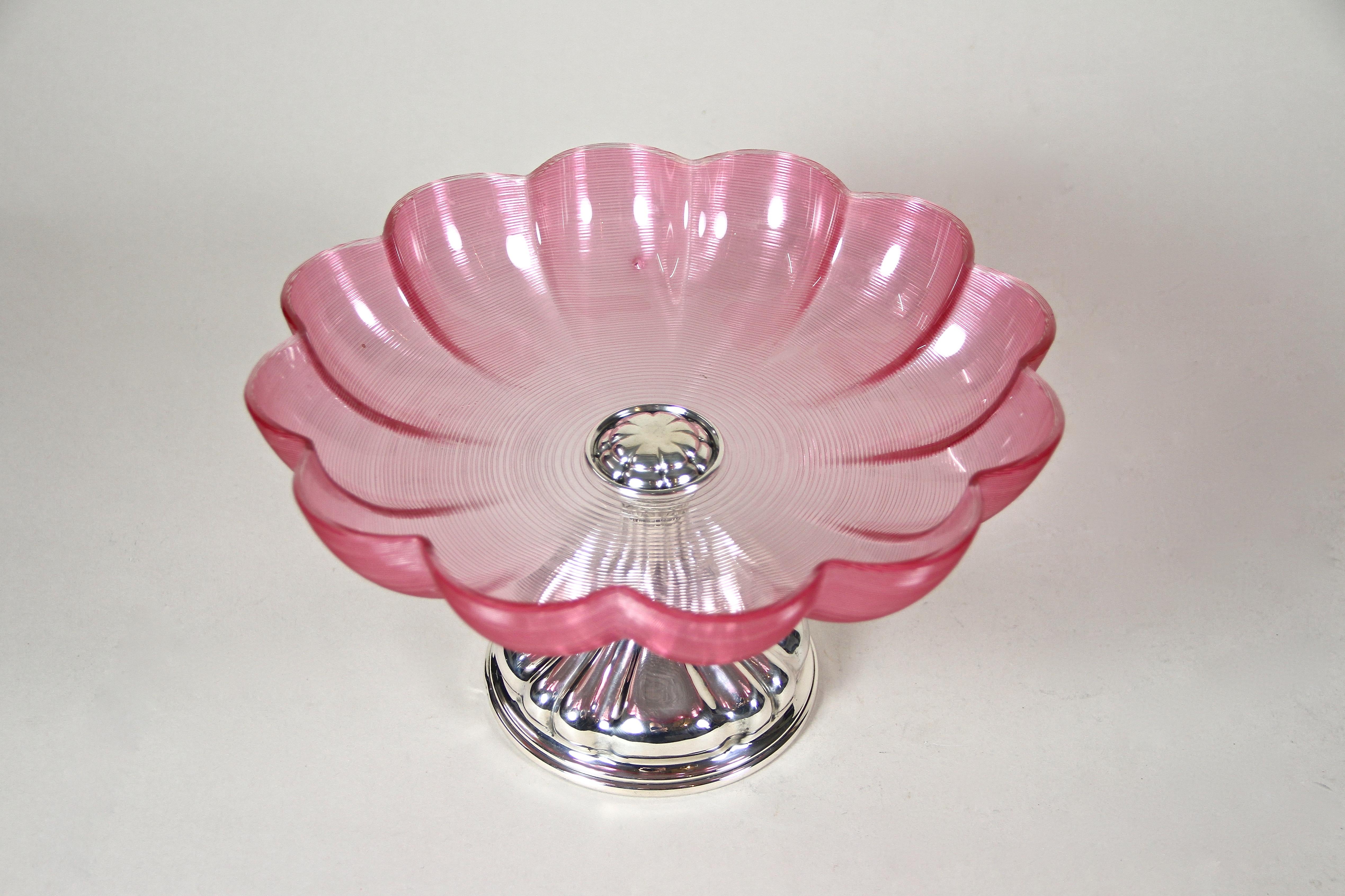 20th Century Art Deco 800 Silver Centerpiece with Pink Glass Bowl, Austria circa 1920