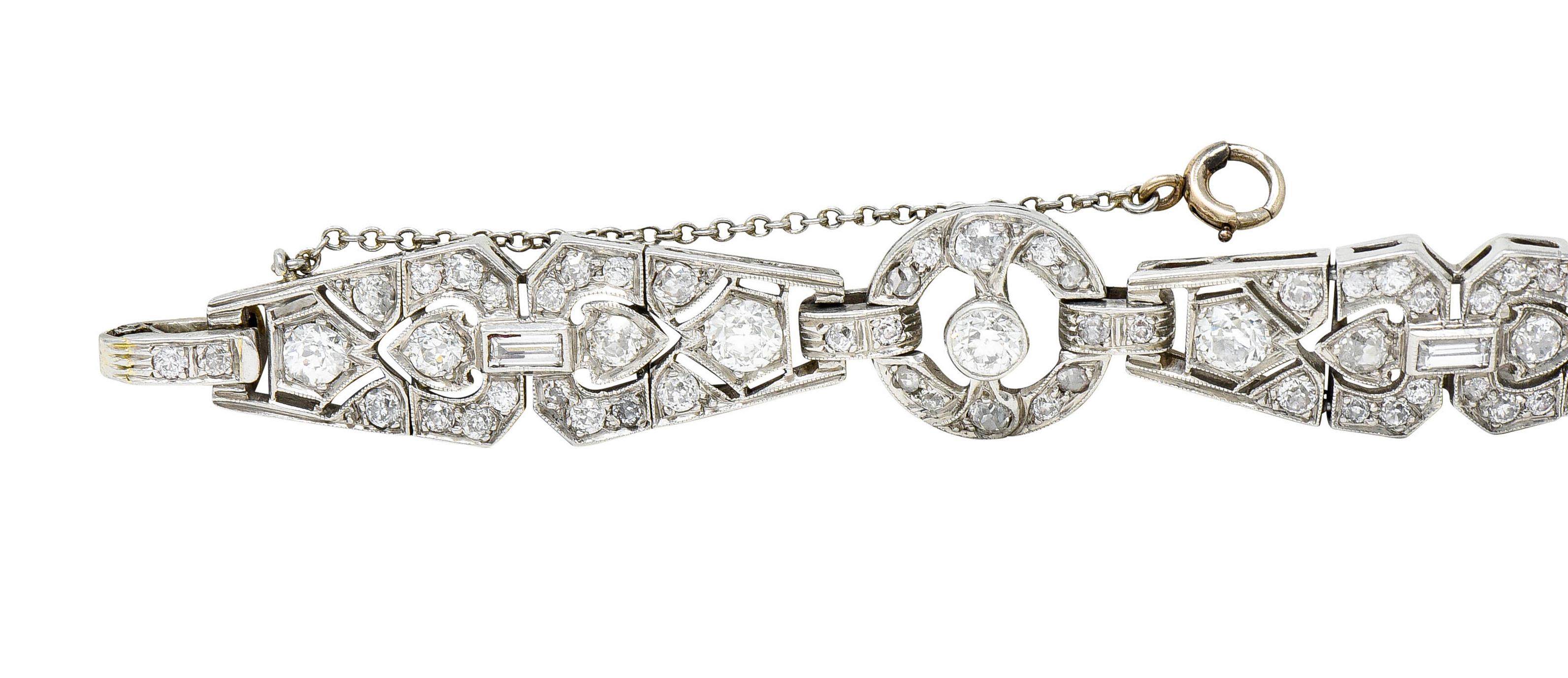 Art Deco 8.05 Carats Emerald Diamond Platinum Link Bracelet 4