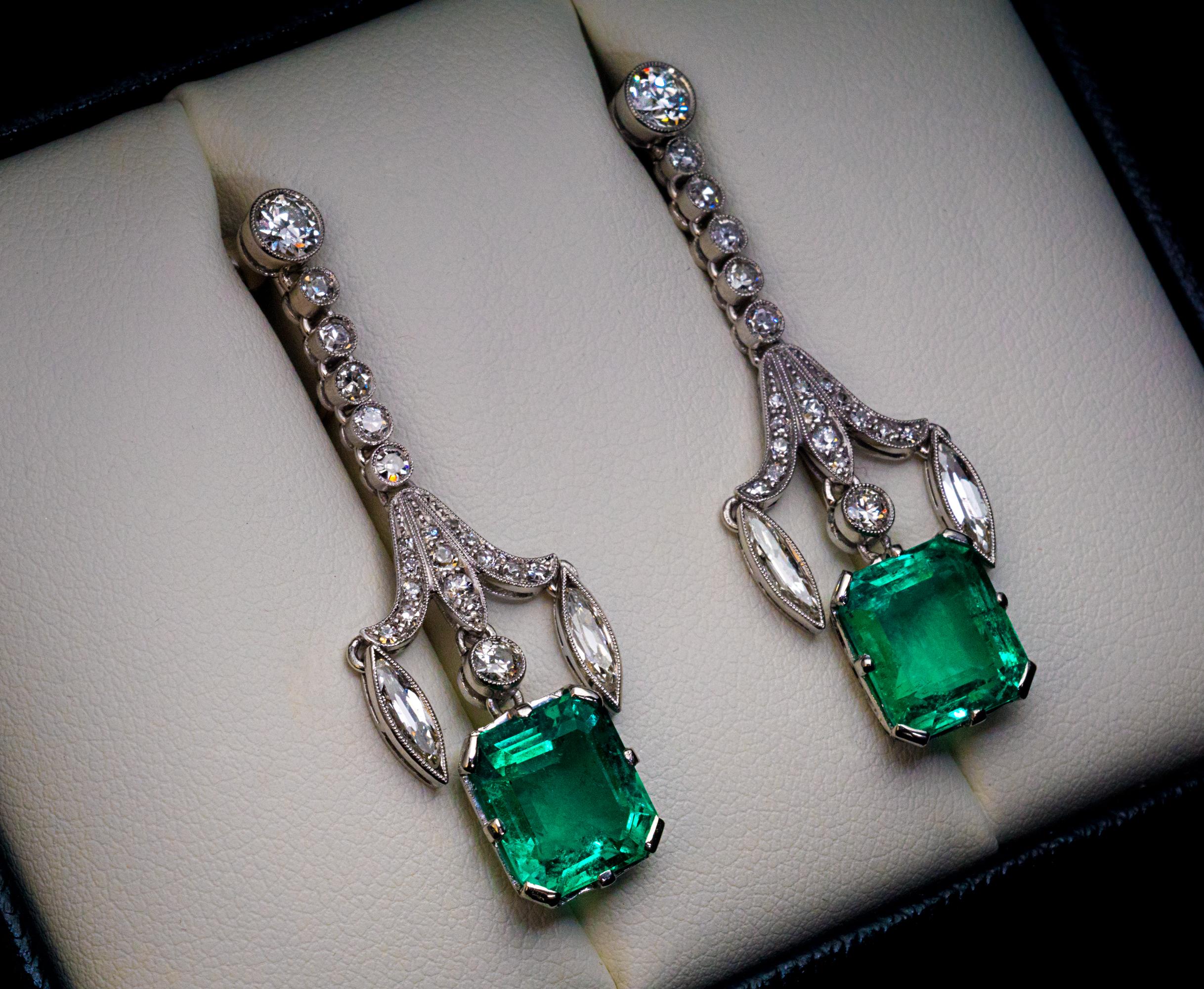 Emerald Cut Art Deco 8.16 Cts Colombian Emerald Diamond Platinum Earrings For Sale