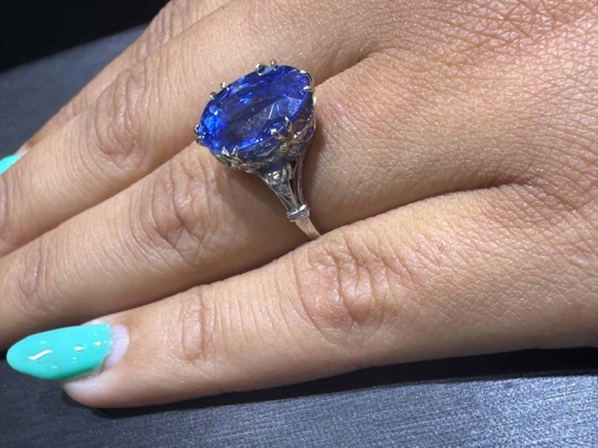 Art Decó Anillo de diamantes zafiro sin calor de Birmania de 8,19 quilates en venta 2