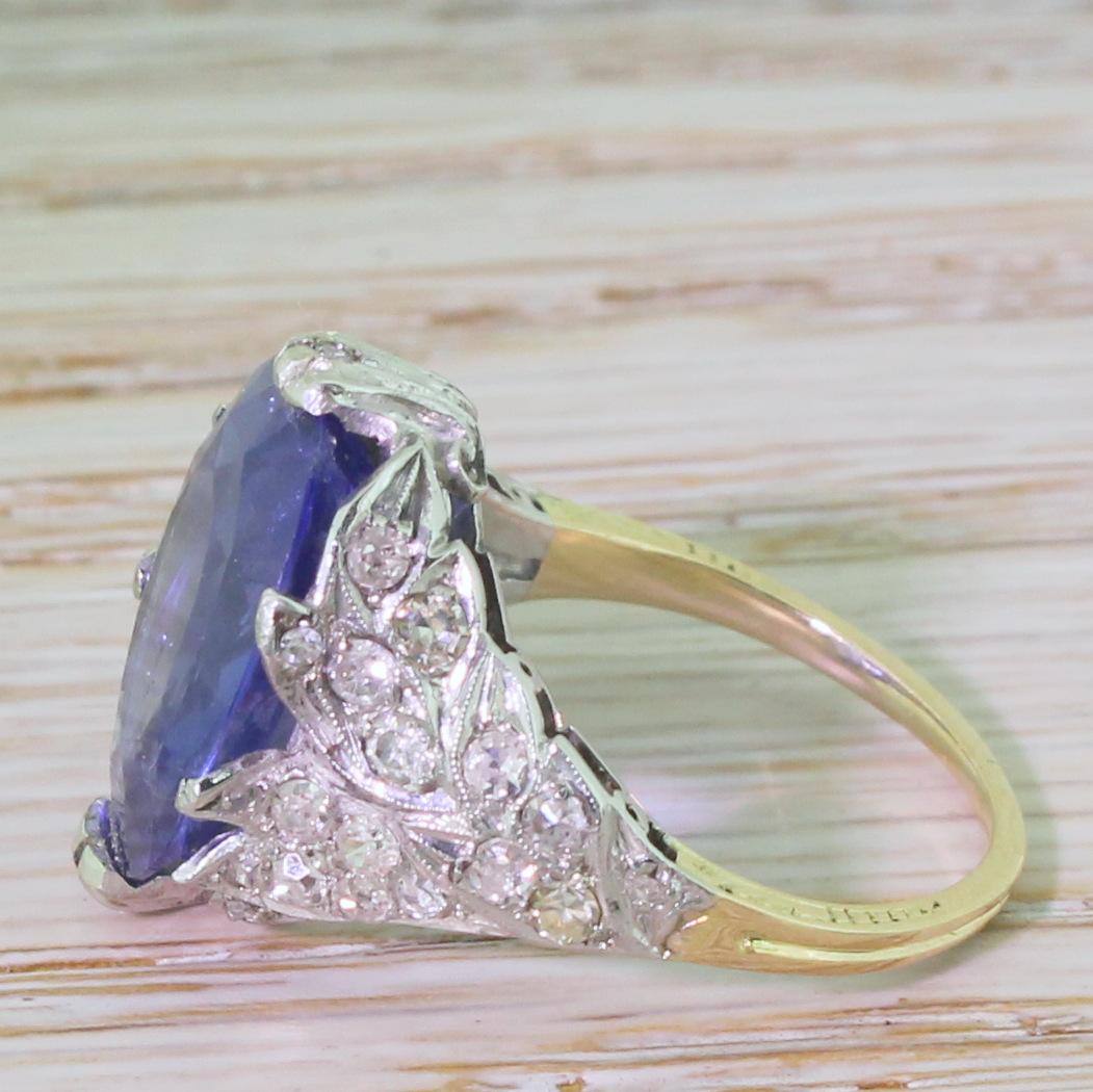 Art Deco 8.23 Carat Natural Ceylon Sapphire Ring In Good Condition For Sale In Essex, GB