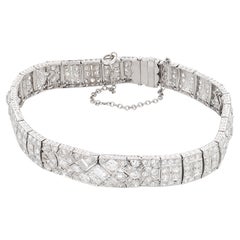 Art Deco 8.30 carat total weight diamond platinum bracelet