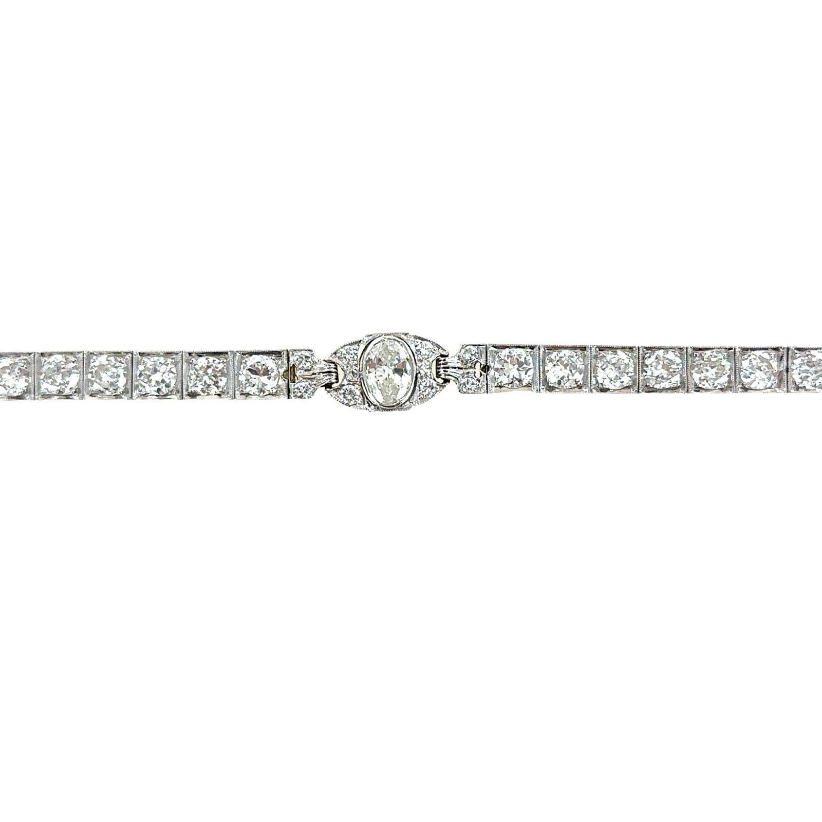 Women's Art Deco 8.40 CTW Diamond Platinum Line Bracelet Oval Diamond Center For Sale