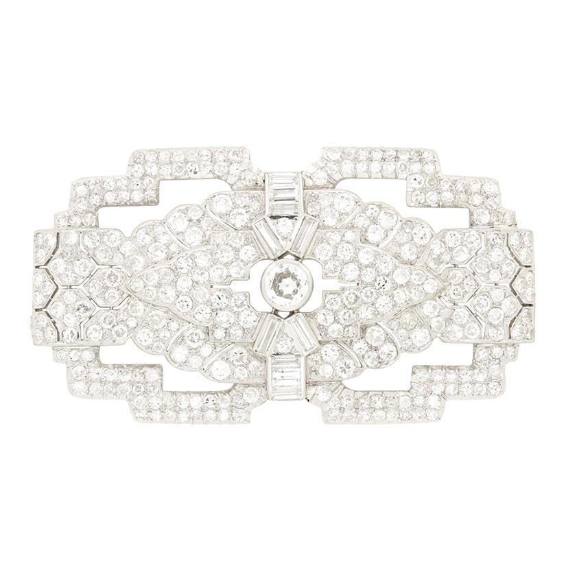 Taglio baguette Spilla Art Deco con diamante da 8,50 carati, 1920 ca. in vendita