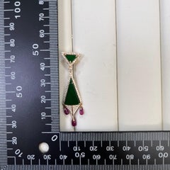 Art Deco 8,5 Karat Jade-Rubin-Diamant-Tropfen-Ohrringe aus 14K Gelbgold