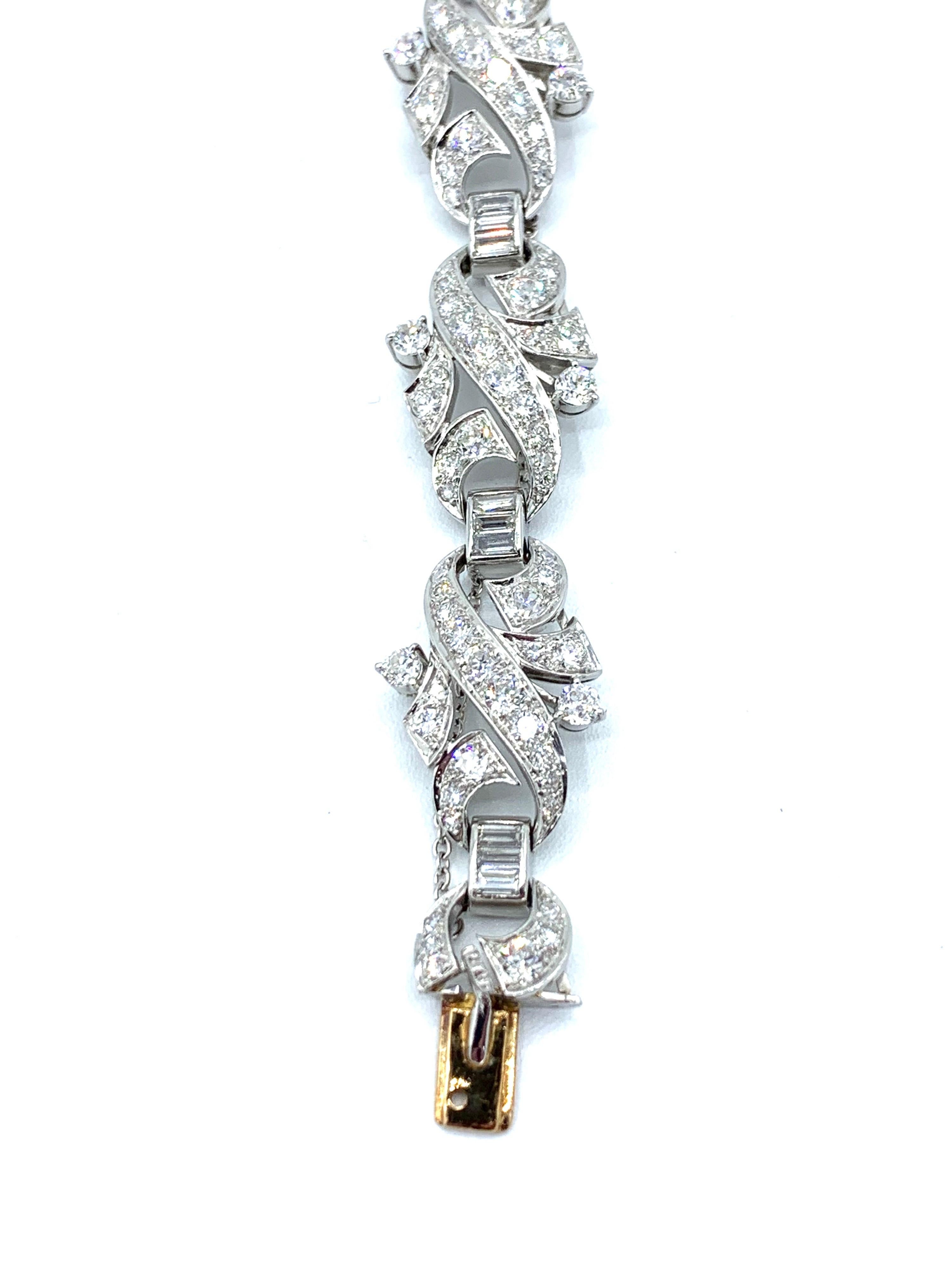 Art Deco Style 8.68 Carat Round and Baguette Diamond Platinum Bracelet In Excellent Condition For Sale In Chevy Chase, MD