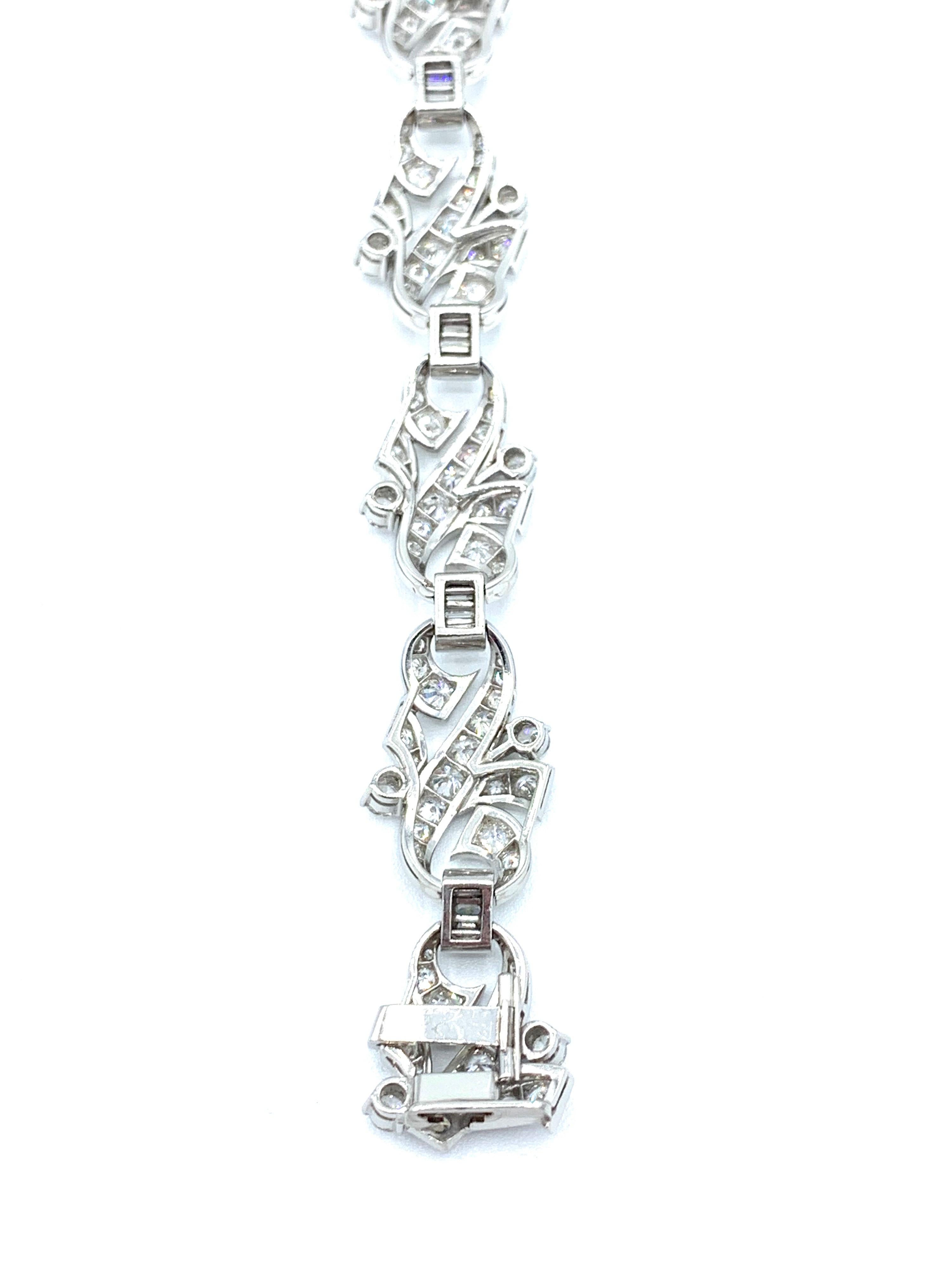 Women's or Men's Art Deco Style 8.68 Carat Round and Baguette Diamond Platinum Bracelet For Sale
