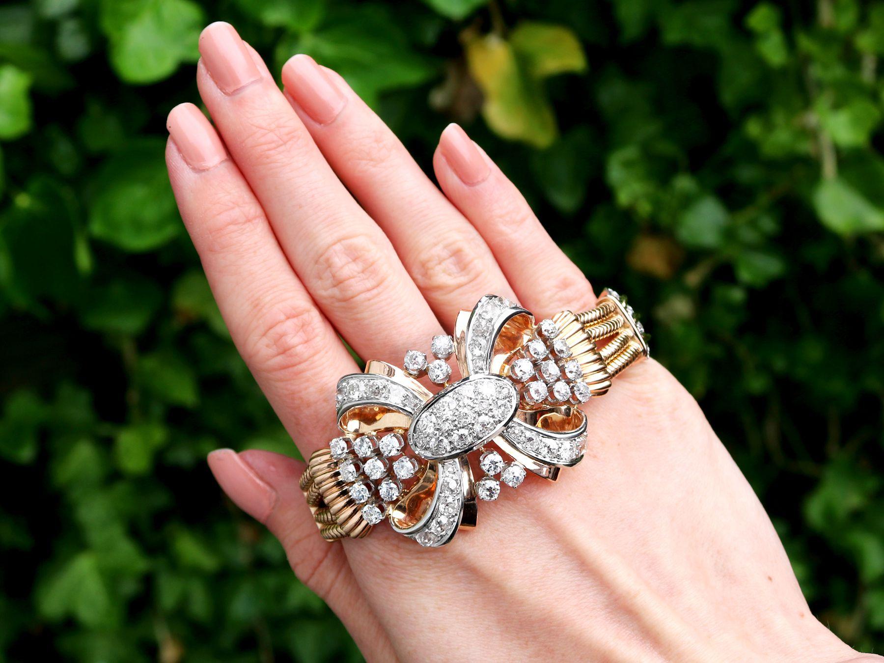 Magnifique, fin et impressionnant bracelet français vintage en diamant de 8,77 carats, or jaune 18 carats et platine, faisant partie de nos diverses collections de bijoux vintage et de bijoux de succession.

Ce magnifique, fin et impressionnant
