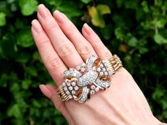 Vintage Art Deco 8.77 Carat Diamond and Yellow Gold Bracelet