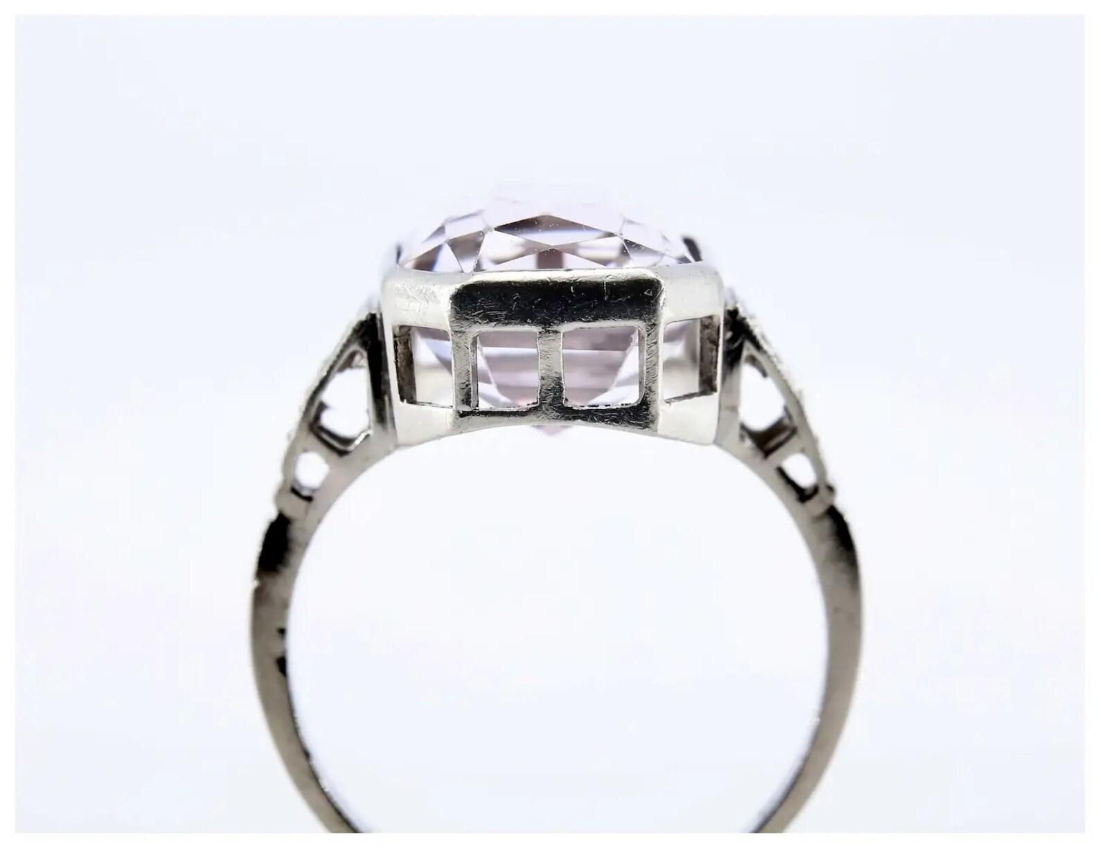 Art Deco 8.87CTW Pink Kunzite & Diamond Ring in Platinum C. 1920's In Good Condition In Boston, MA