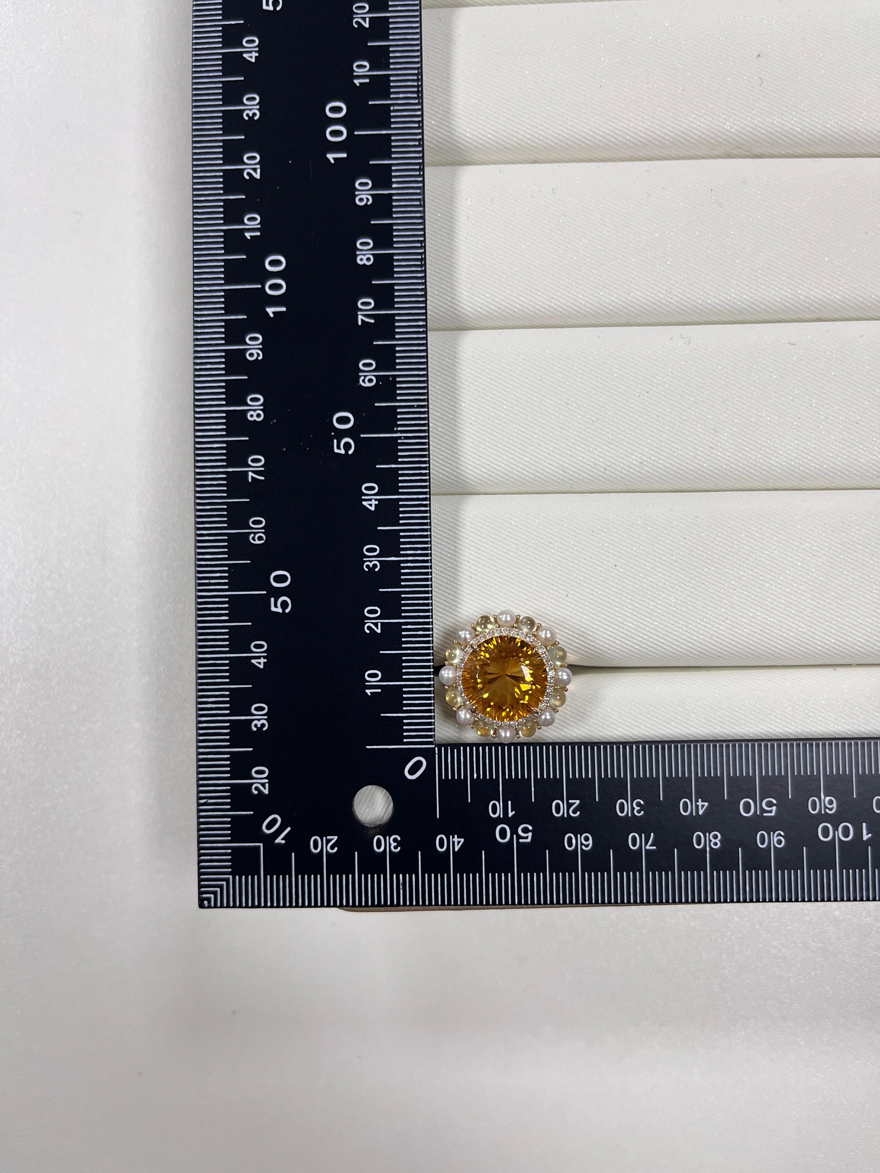 Art Deco 8.97Ct Citrine 1.37Ct Prehinite Diamond Ring in 14K Yellow Gold For Sale 3