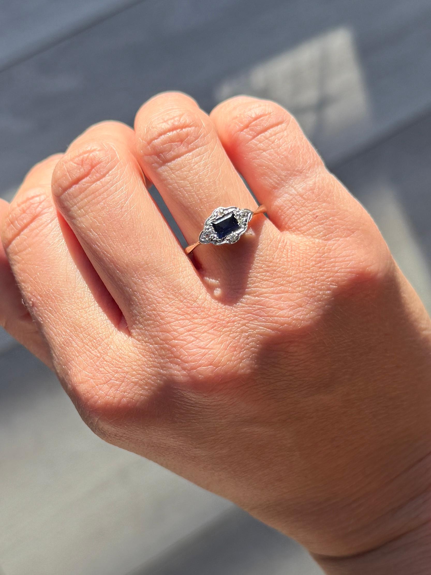 Princess Cut Art Deco 9 Carat Gold and Platinum Sapphire and Diamond Panel Ring For Sale
