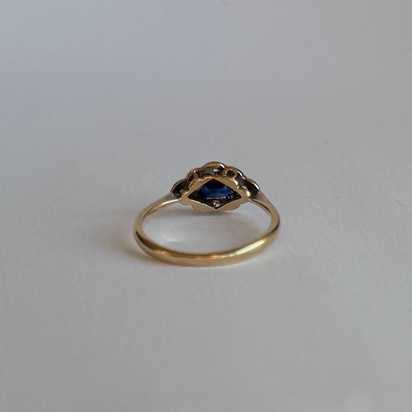 Art Deco 9 Carat Gold and Platinum Sapphire and Diamond Panel Ring In Good Condition For Sale In Chipping Campden, GB