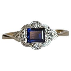 Art Deco 9 Karat Gold und Platin Saphir und Diamant Platin Saphir und Diamant Panel-Ring