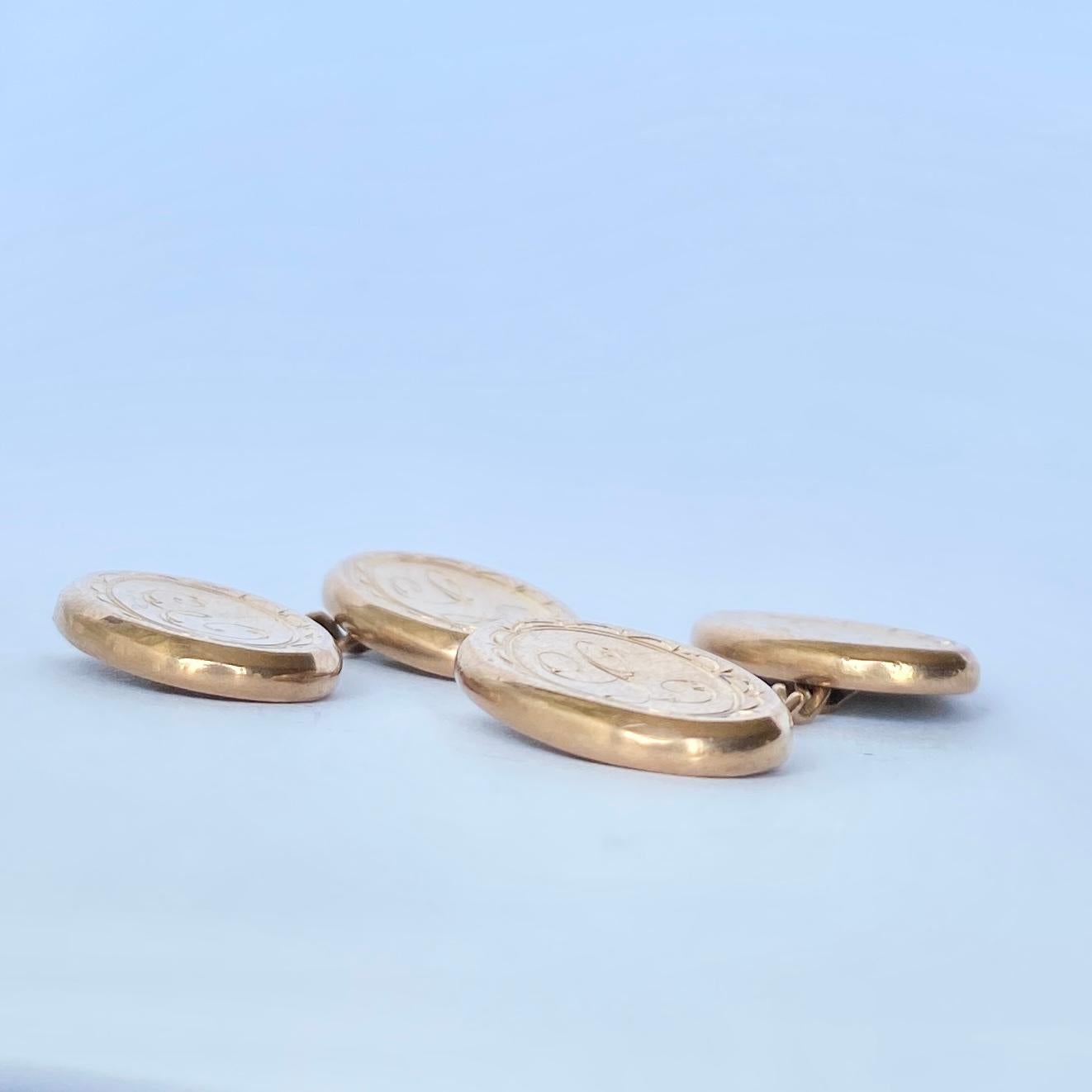 Manschettenknöpfe mit Gravur im Art déco-Stil, 9 Karat Gold im Zustand „Gut“ im Angebot in Chipping Campden, GB