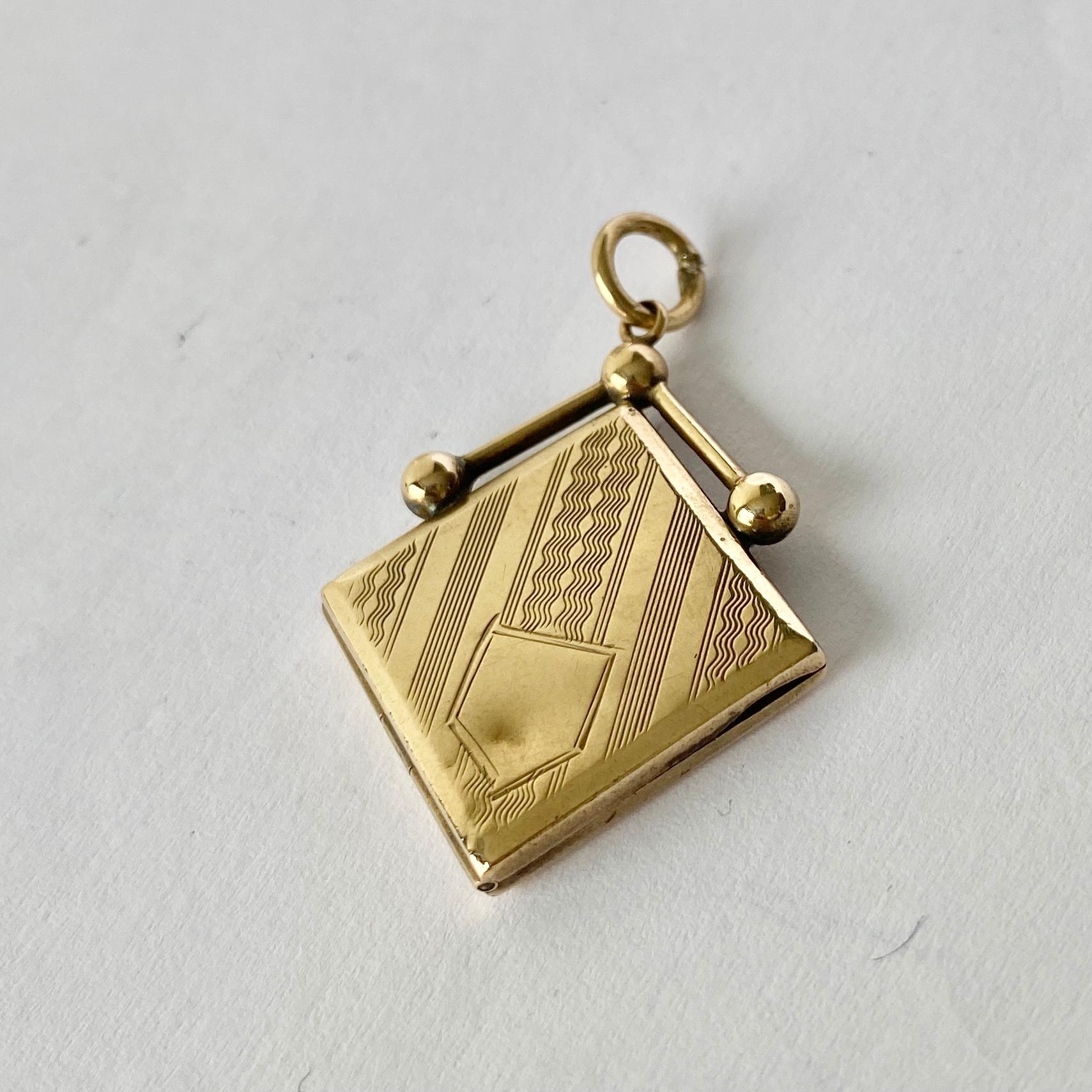 This gorgeous locket is modelled in glossy 9carat yellow gold. The inside holds the original pictures that belong to the locket. 

Locket Height Not Including Loop: 32mm

Weight: 3.9g