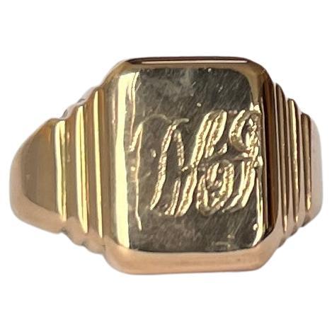 Art Deco 9 Carat Gold Signet Ring For Sale