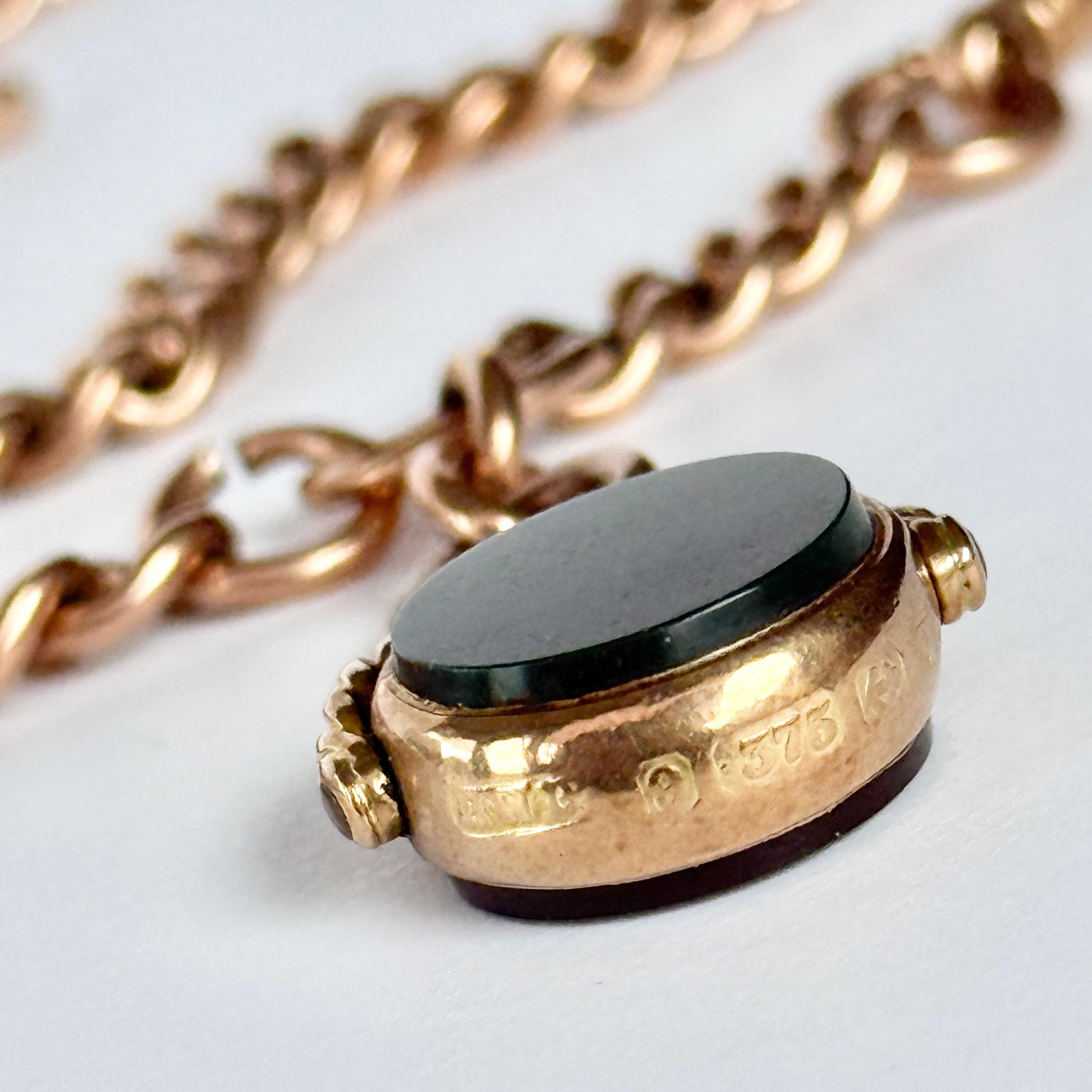 This delightful 9ct rose gold chain has simple links and two dog clips to fasten. It could be used as an albert, necklace or wrapped around your wrist to make a bracelet! There is also a fob which is fully hallmarked Birmingham 1915.

Length: 44cm