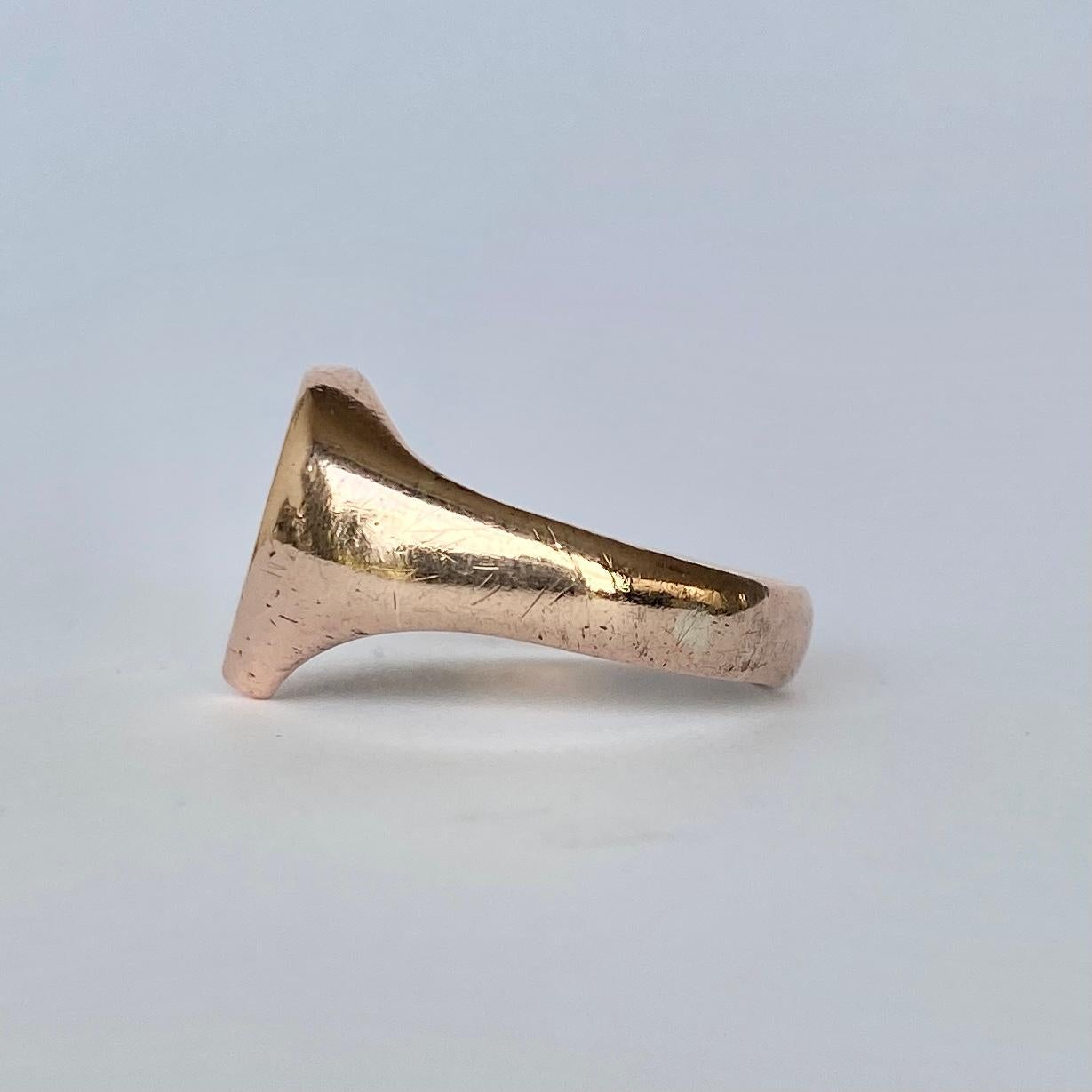 Art Deco 9 Carat Rose Gold Heart Signet Ring In Good Condition For Sale In Chipping Campden, GB