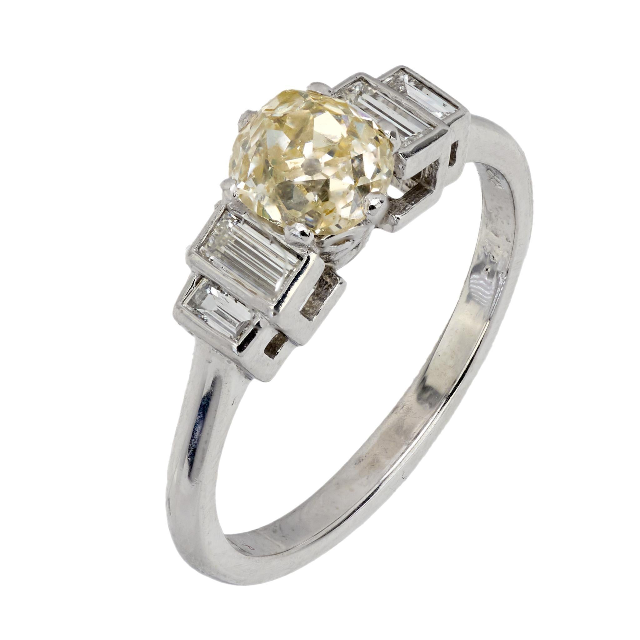 Art Deco Verlobungsring aus Platin mit .90 Karat Diamanten im alten Minenschliff