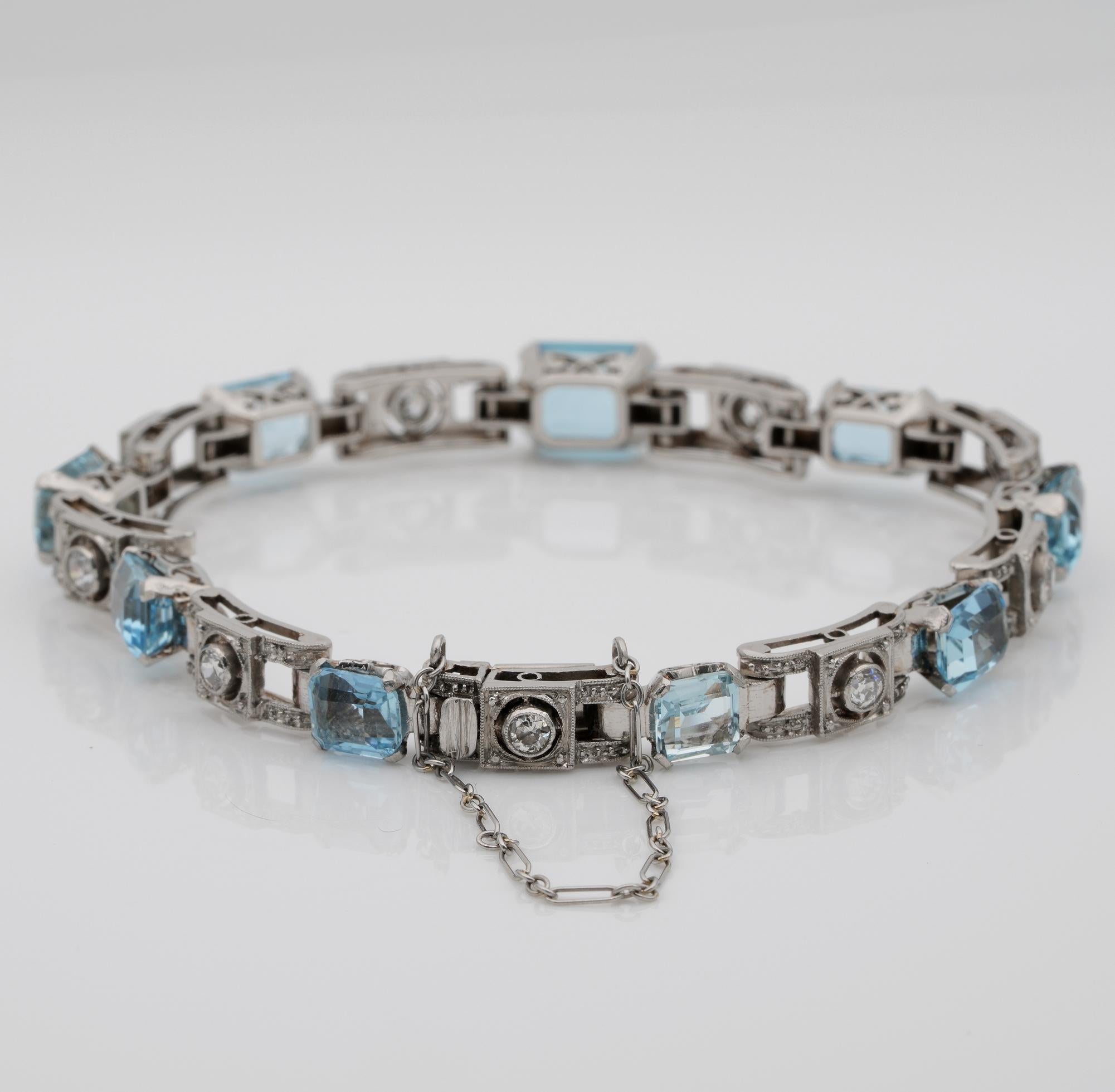 Women's Art Deco 9.0 Carat Natural Aquamarine Diamond Platinum Bracelet For Sale