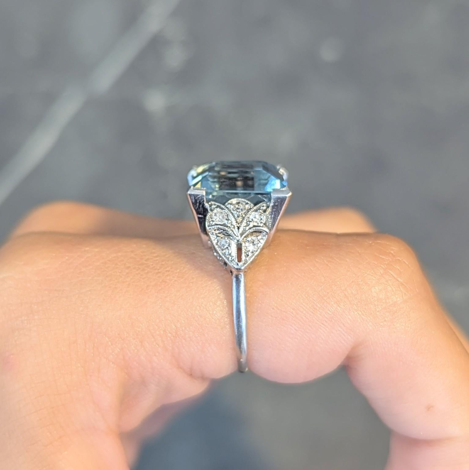 Anello Cocktail Vintage in platino con diamante acquamarina taglio Step 9,01 CTW Art of Vintage in vendita 8