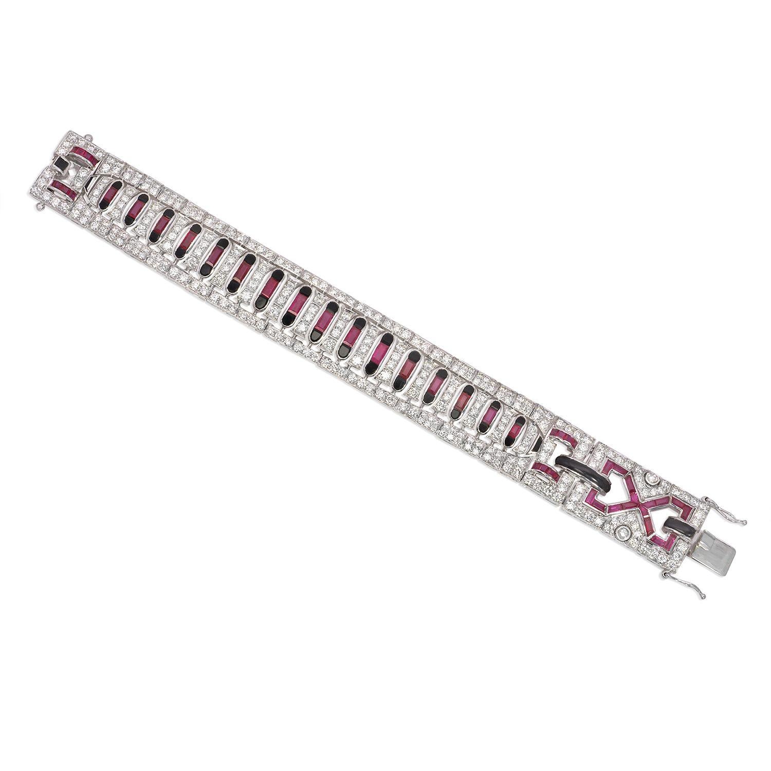 This exquisite bracelet exudes a luxurious and bold charm with its stunning art deco design. Crafted with 18K white gold, the bracelet is 6.5 mm wide and 173 mm long, making it the perfect accessory for any wrist. The accent of the bracelet are a