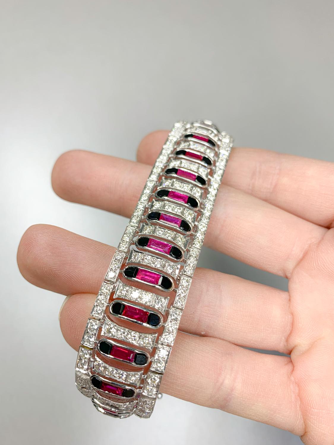 Women's Art Deco 9.19cts Diamond and 6.69cts Ruby Bracelet 