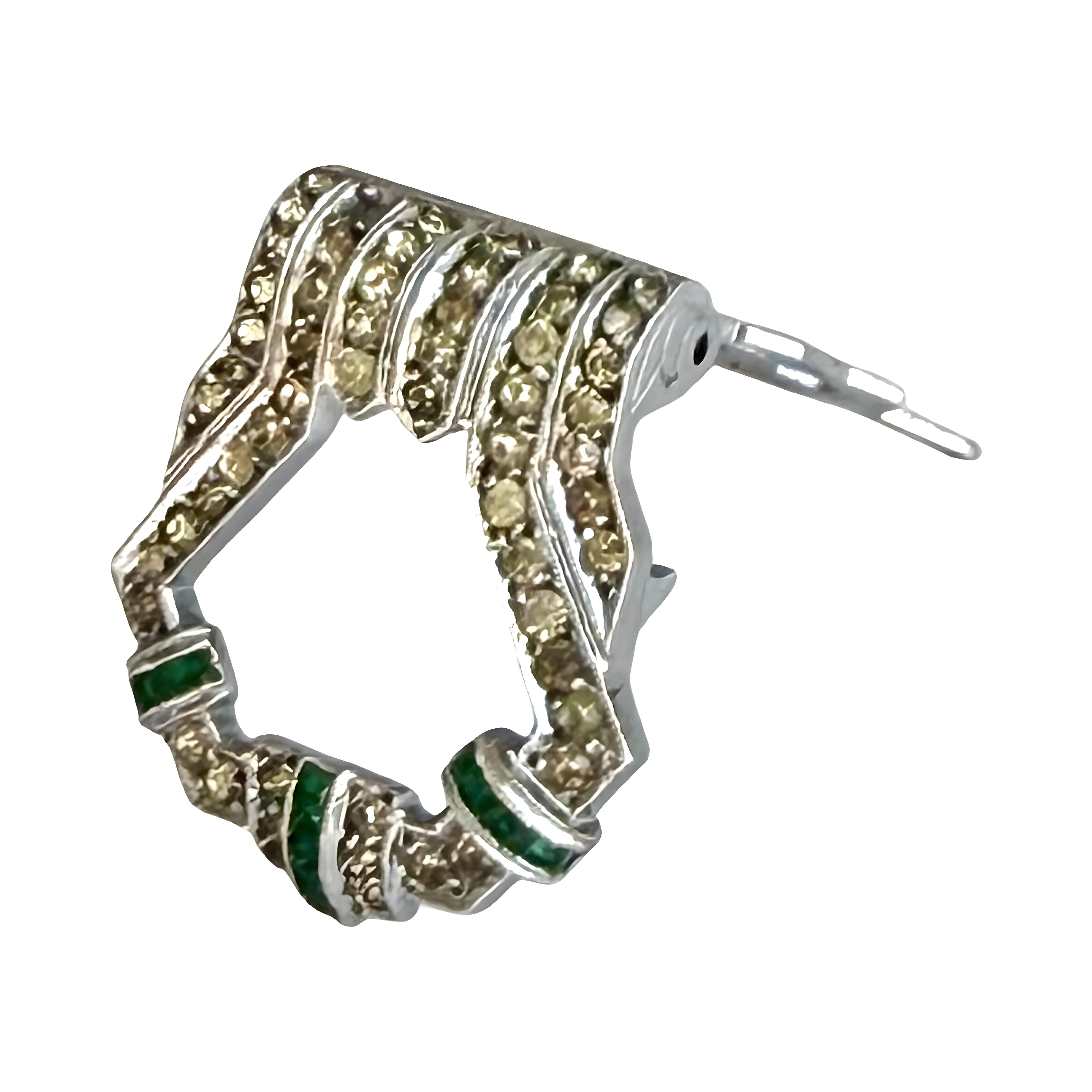 Pinza de vestir Art Déco de plata de ley 925 con pasta verde, antigua de colección en venta 1