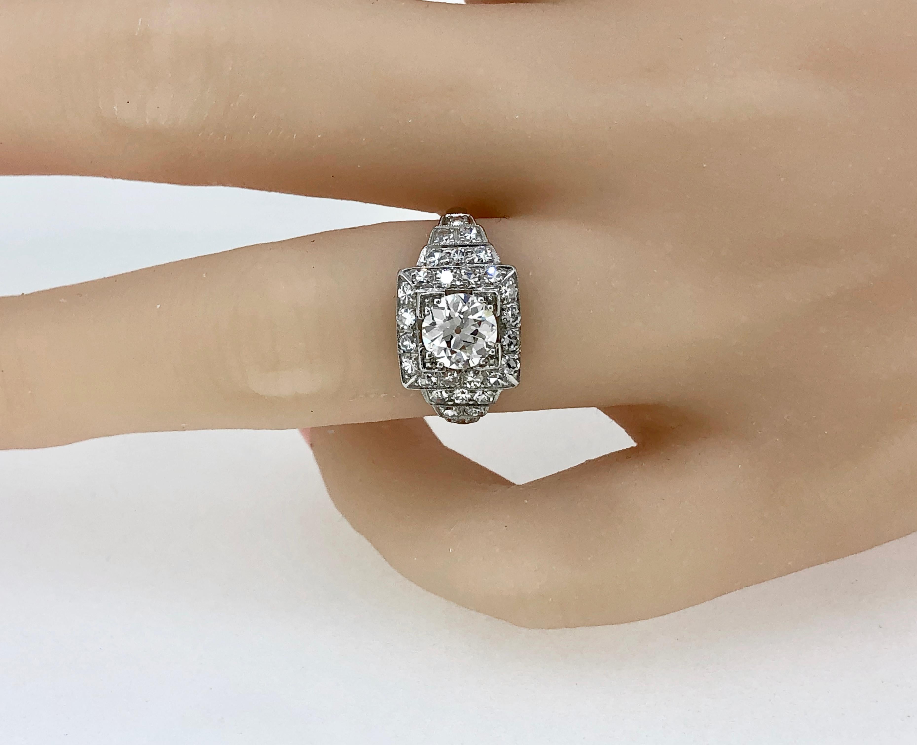 Art Deco .94 Carat Diamond Platinum Engagement Ring  In Excellent Condition For Sale In Tampa, FL