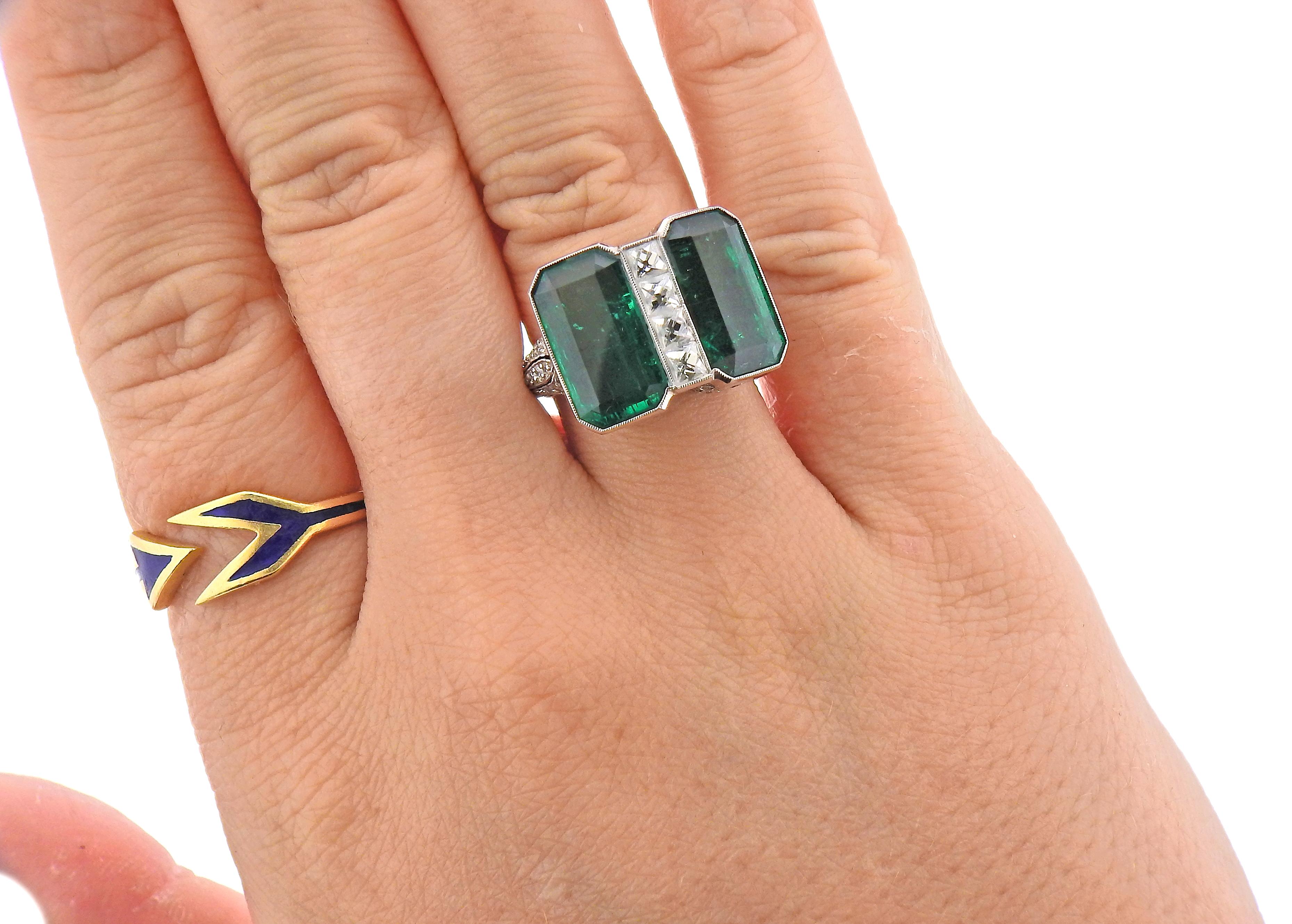 Art Deco 9.55 Carat Emerald Diamond Platinum Ring In Excellent Condition In New York, NY