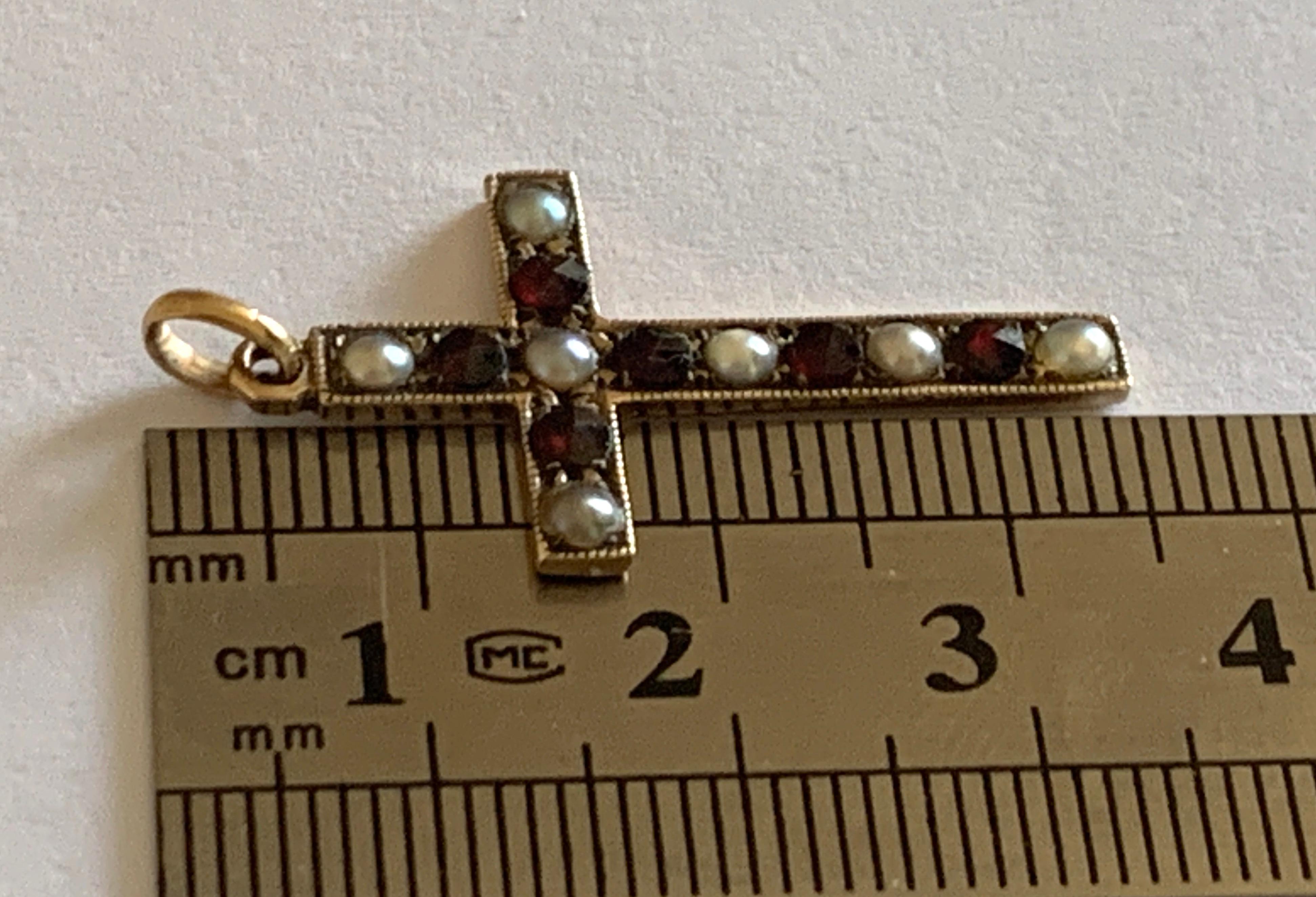 Art Deco 9ct Gold Garnet & Cultured Pearl Cross 1